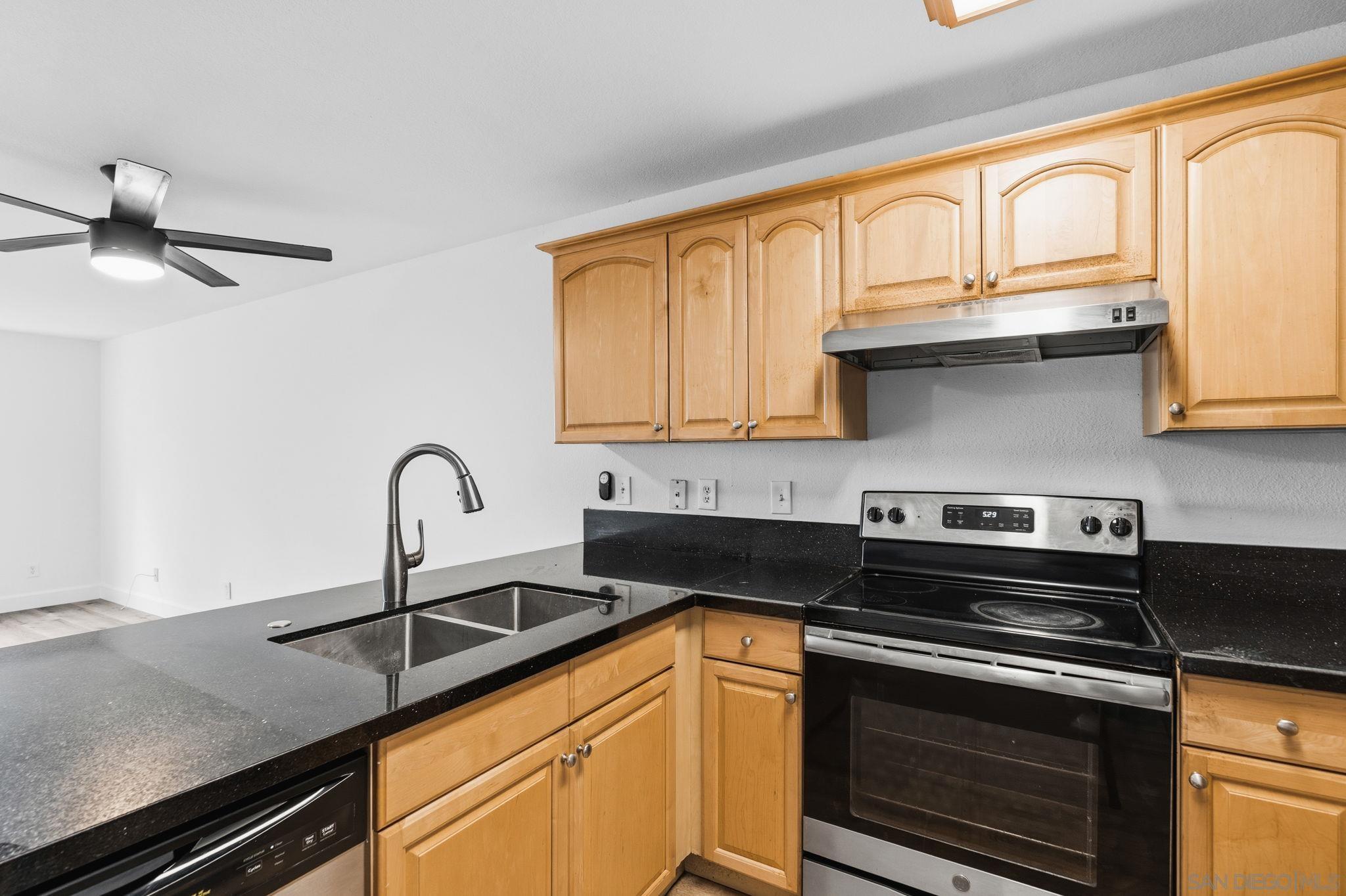 Front Image Thumbnail for SD260008189