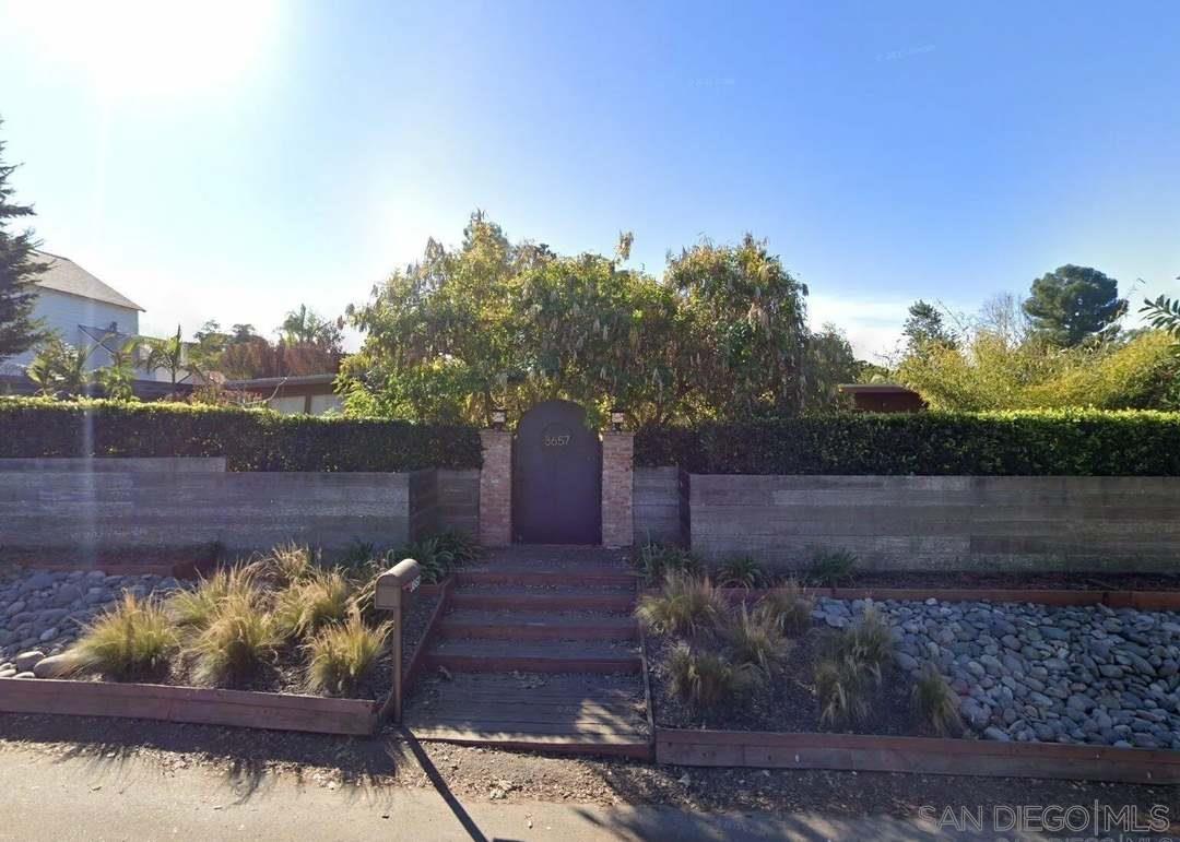 Front Image Thumbnail for SD260008204