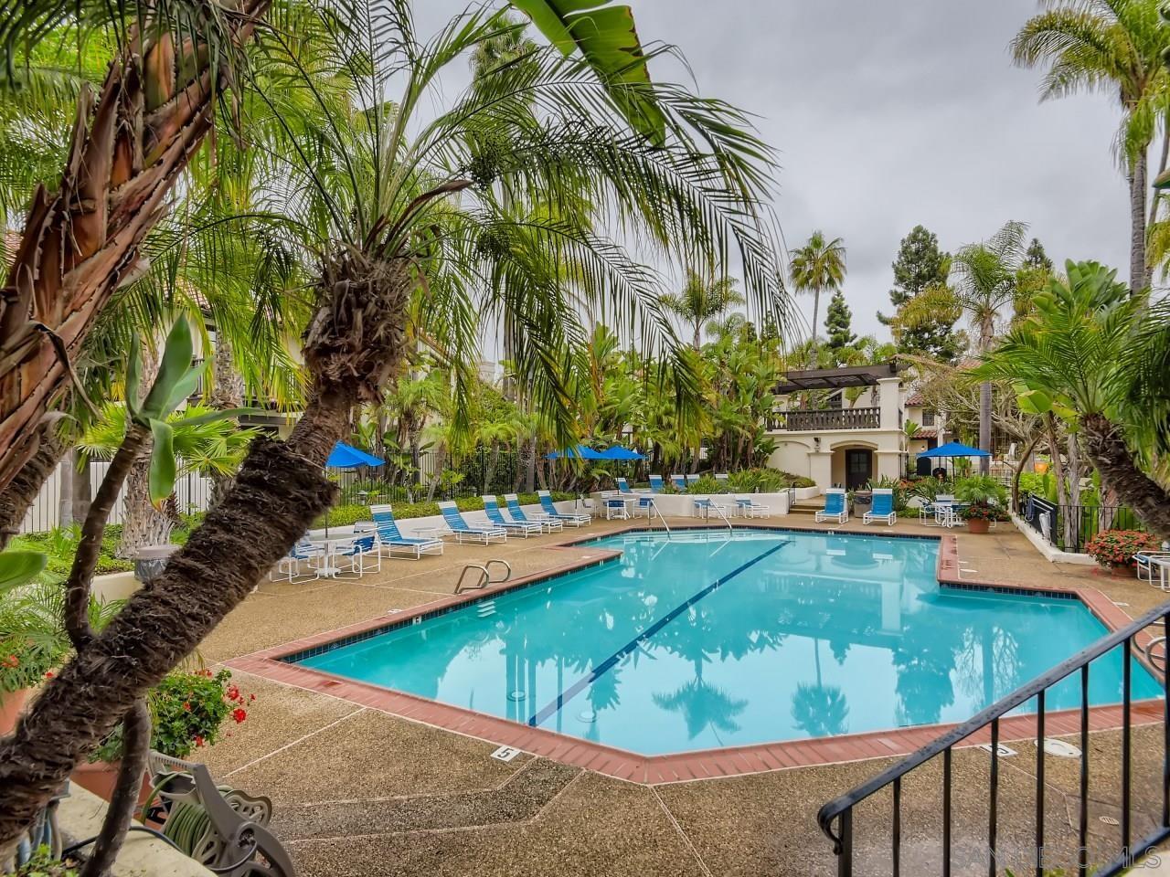 Detail Gallery Image 13 of 15 For 8694  Villa La Jolla Drive  1, La Jolla,  CA 92037 - 2 Beds | 2/1 Baths