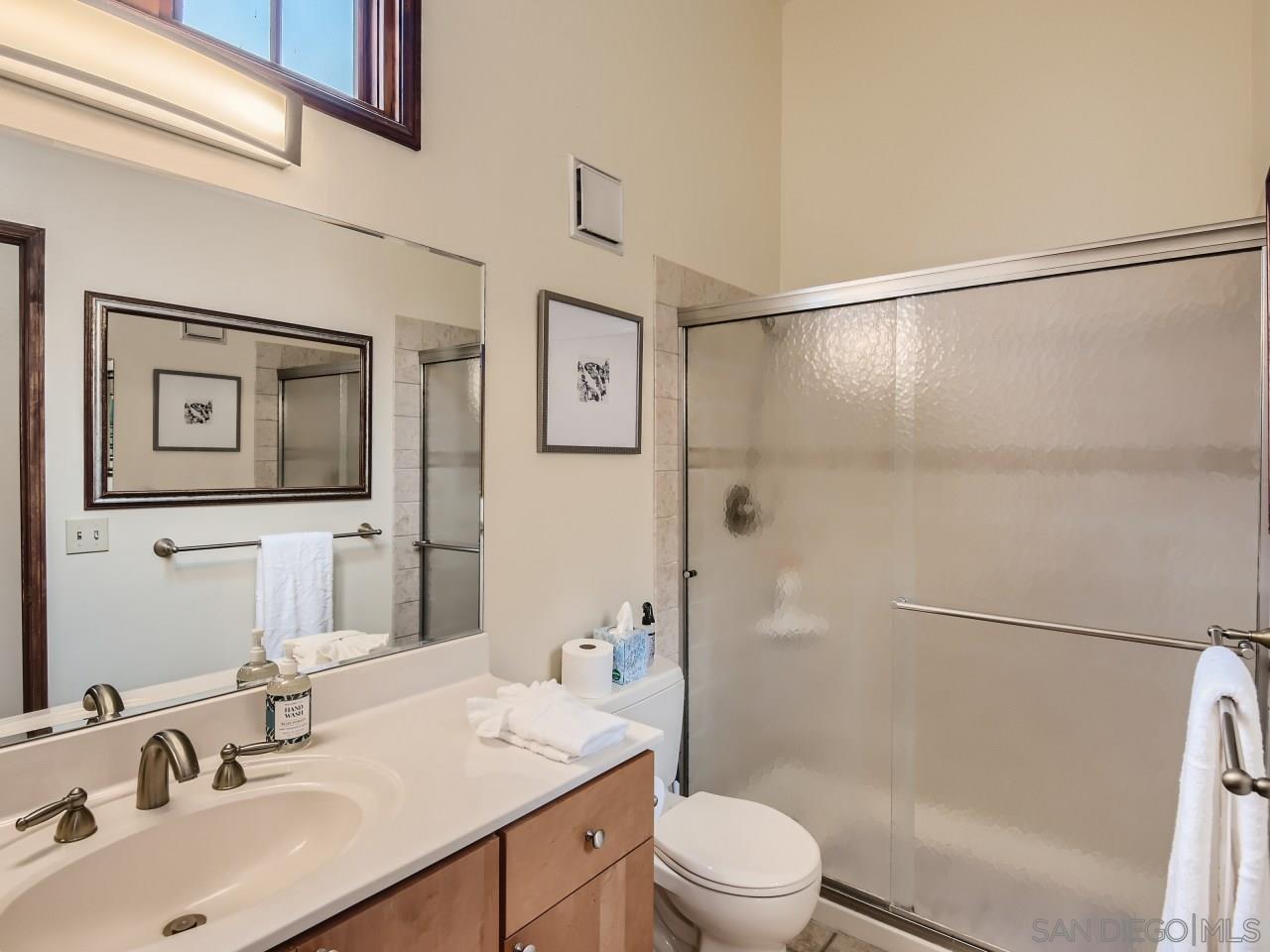 Detail Gallery Image 9 of 15 For 8694  Villa La Jolla Drive  1, La Jolla,  CA 92037 - 2 Beds | 2/1 Baths