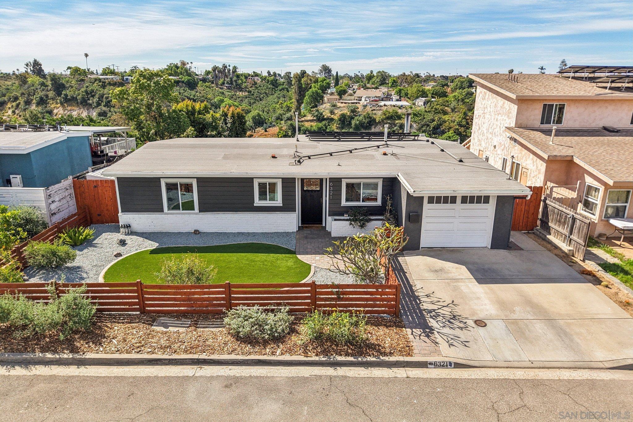 Front Image Thumbnail for SD260008302