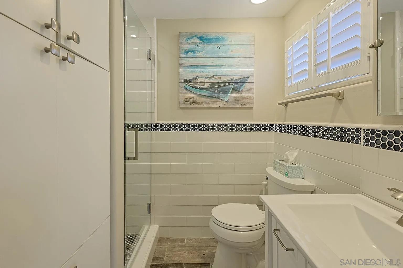 Detail Gallery Image 11 of 15 For 1609  Glorietta, Coronado,  CA 92118 - 2 Beds | 2 Baths