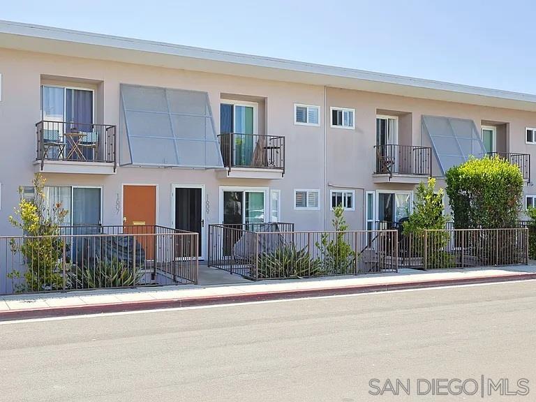 Detail Gallery Image 15 of 15 For 1609  Glorietta, Coronado,  CA 92118 - 2 Beds | 2 Baths