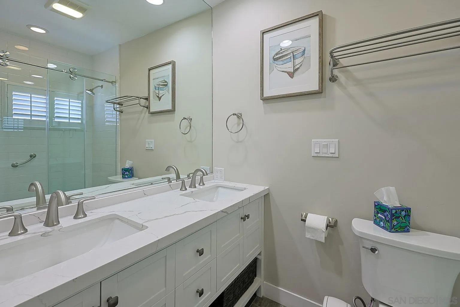 Detail Gallery Image 8 of 15 For 1609  Glorietta, Coronado,  CA 92118 - 2 Beds | 2 Baths