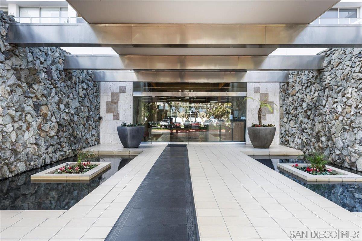 Front Image Thumbnail for SD260008353