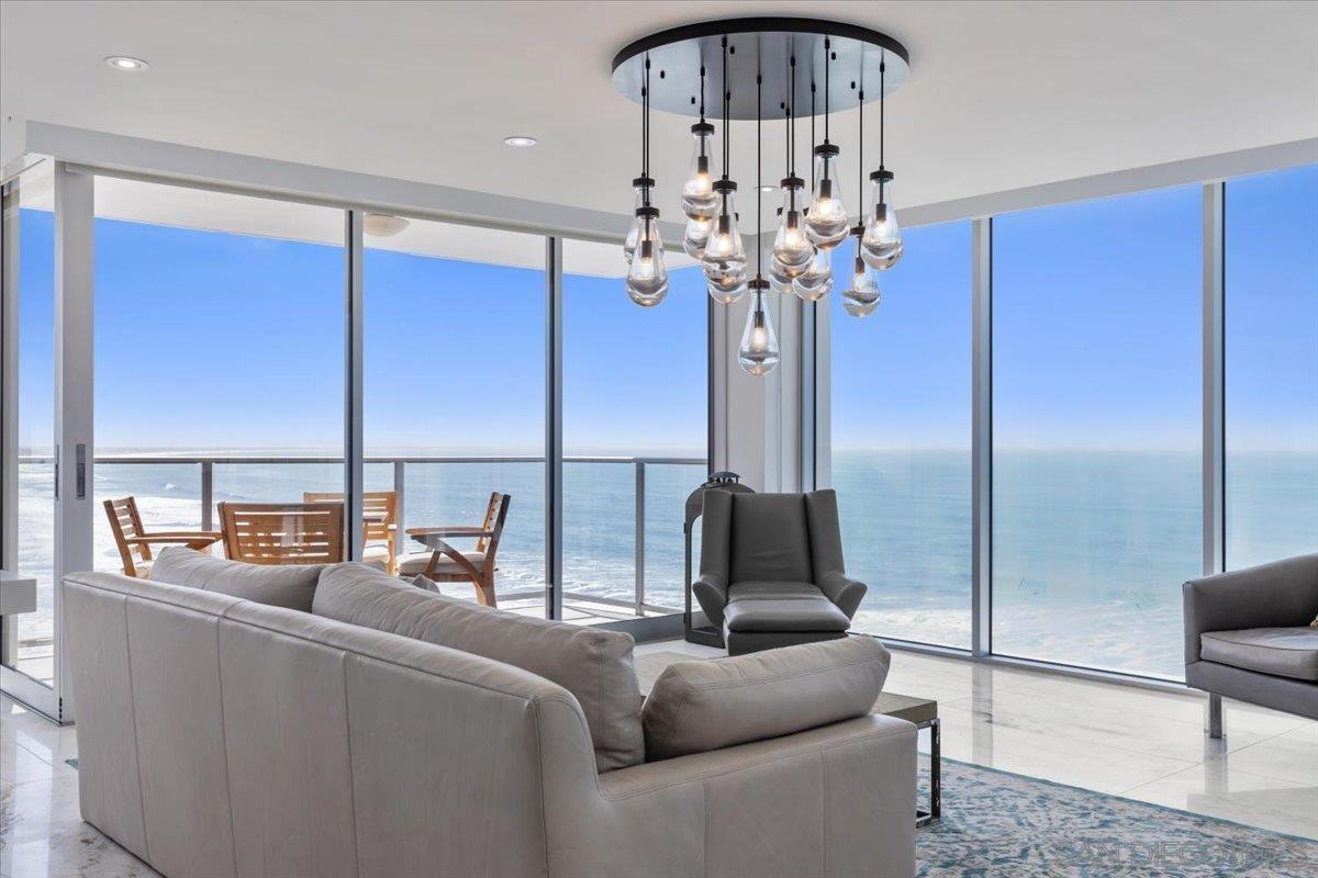 Detail Gallery Image 14 of 65 For 1830  Avenida Del Mundo  1210, Coronado,  CA 92118 - 2 Beds | 2 Baths