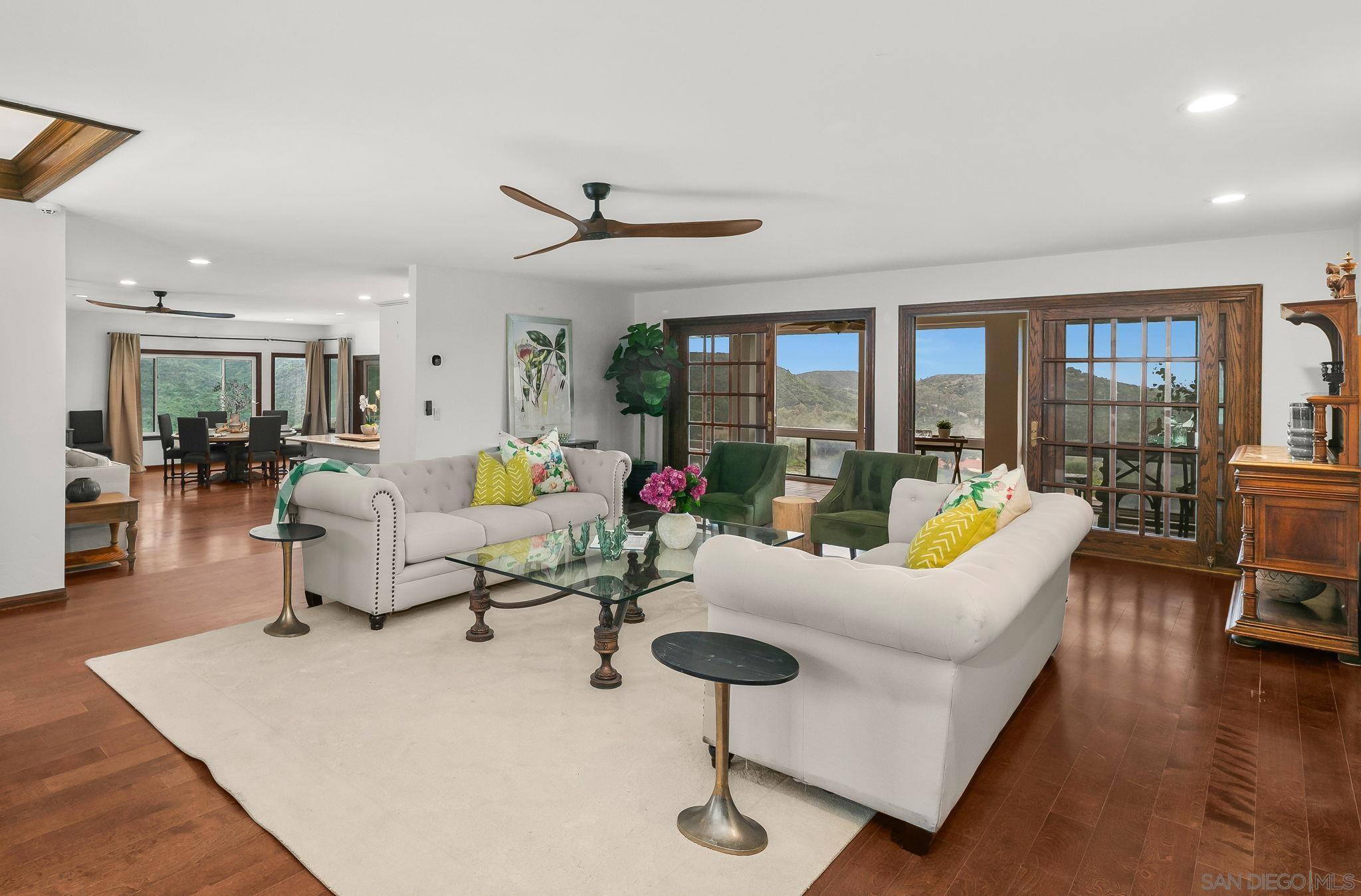 Detail Gallery Image 7 of 72 For 29509  Hoxie Ranch Rd, Vista,  CA 92084 - 3 Beds | 3/1 Baths