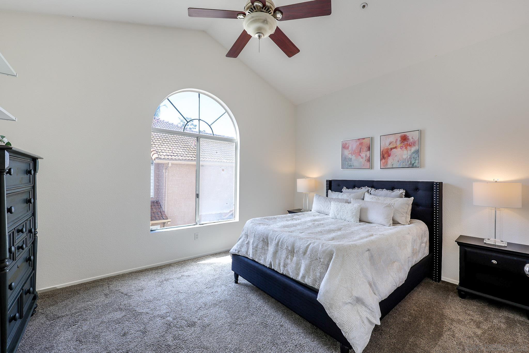 Detail Gallery Image 13 of 29 For 1772  Promenade Cir, Vista,  CA 92083 - 3 Beds | 2/1 Baths