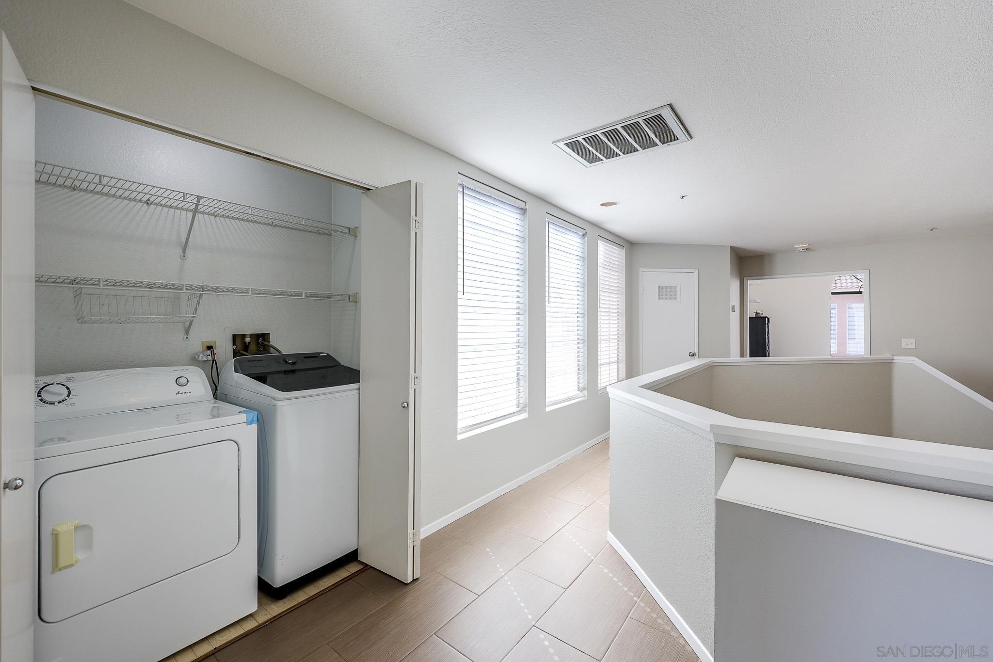 Detail Gallery Image 17 of 29 For 1772  Promenade Cir, Vista,  CA 92083 - 3 Beds | 2/1 Baths