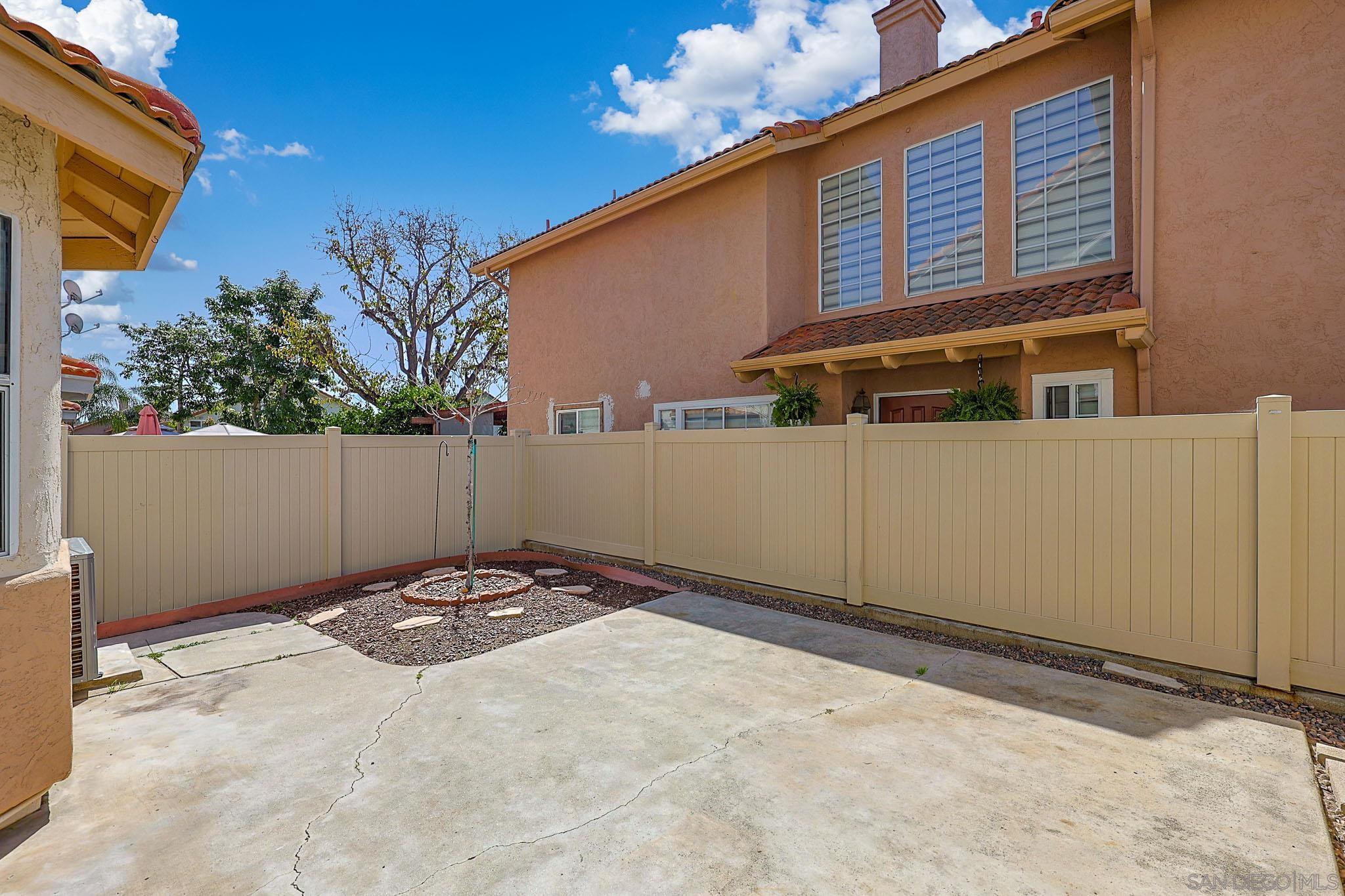 Detail Gallery Image 26 of 29 For 1772  Promenade Cir, Vista,  CA 92083 - 3 Beds | 2/1 Baths