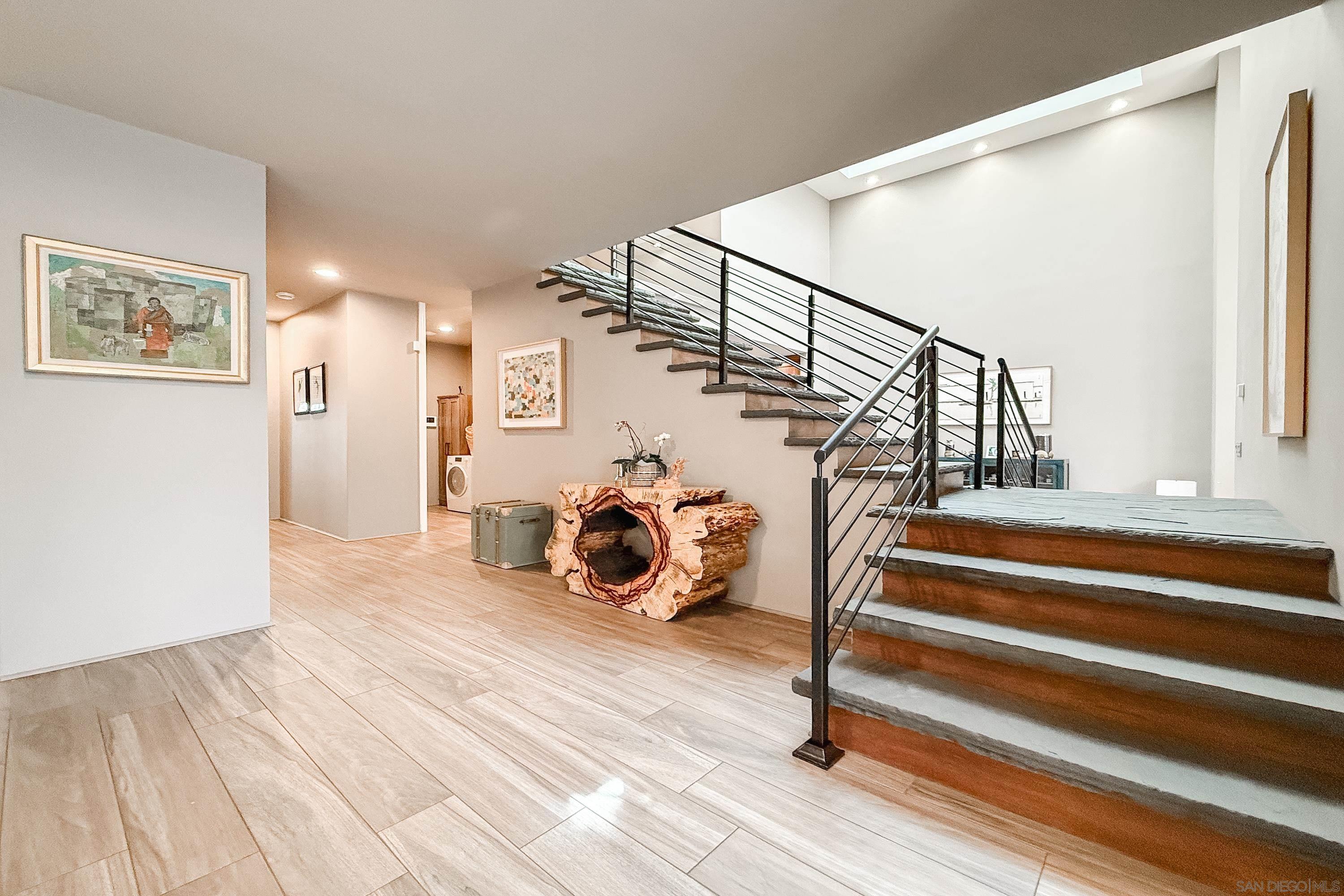 Detail Gallery Image 13 of 30 For 7404  via De Fortuna, Carlsbad,  CA 92009 - 3 Beds | 3 Baths