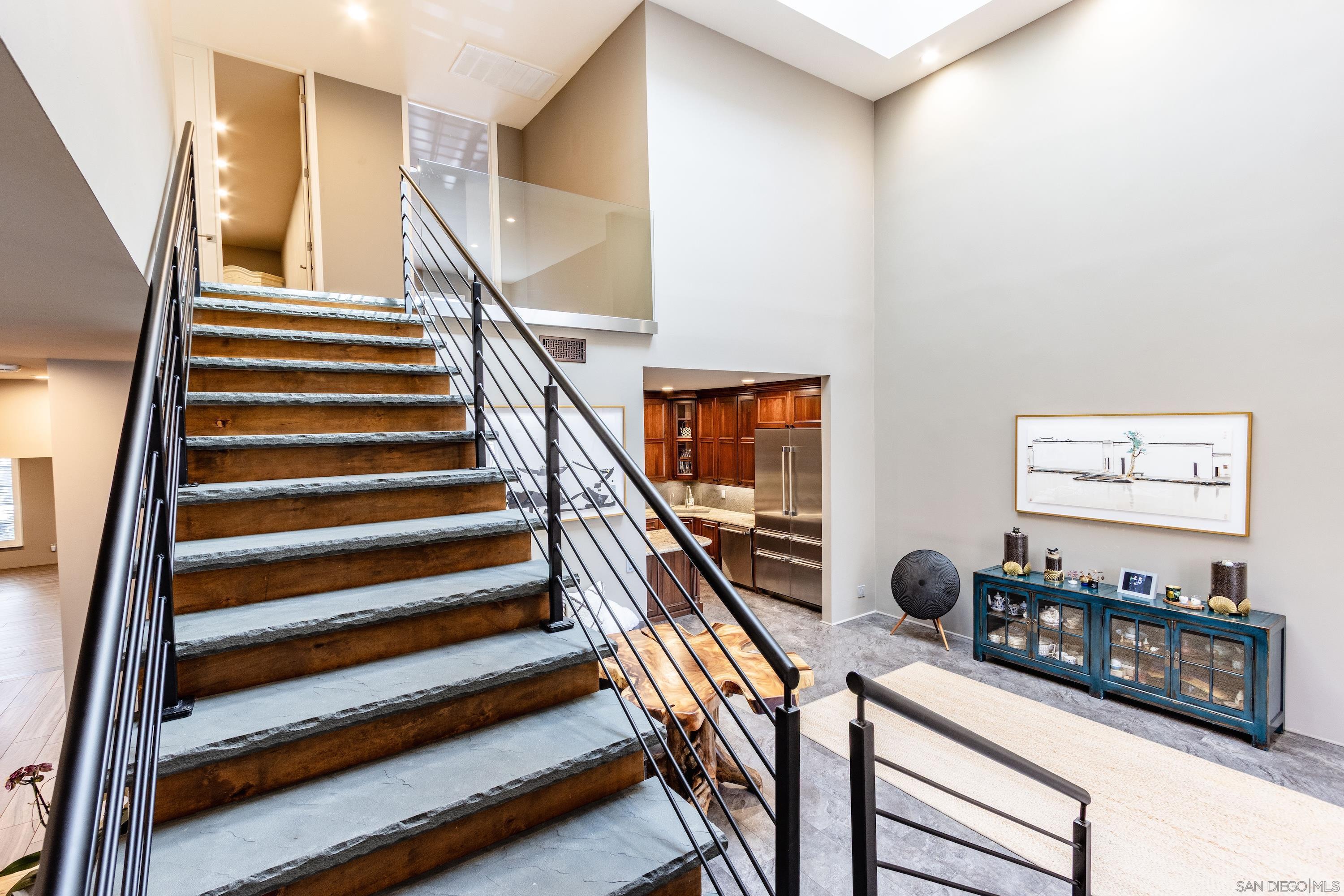 Detail Gallery Image 14 of 30 For 7404  via De Fortuna, Carlsbad,  CA 92009 - 3 Beds | 3 Baths