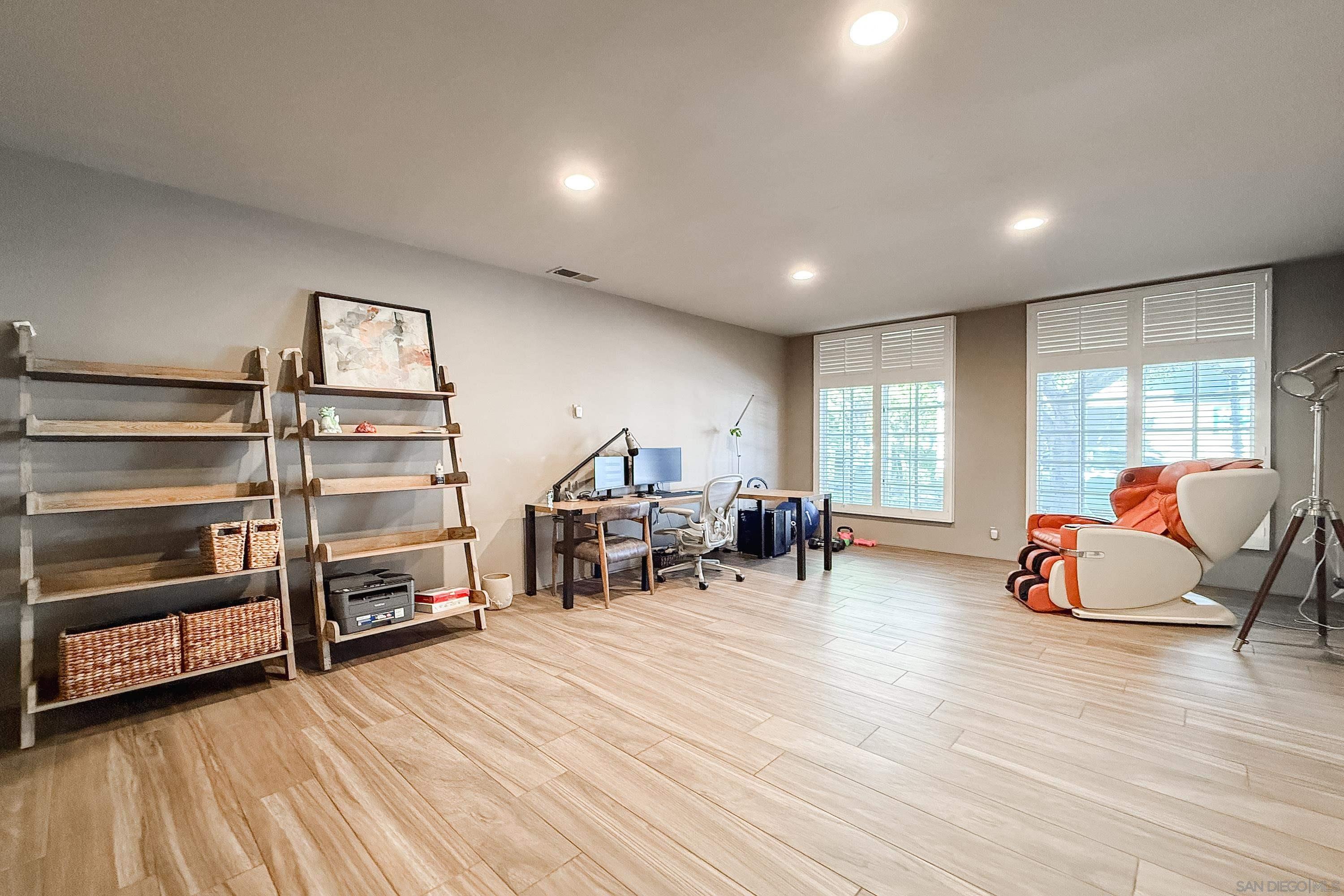 Detail Gallery Image 15 of 30 For 7404  via De Fortuna, Carlsbad,  CA 92009 - 3 Beds | 3 Baths