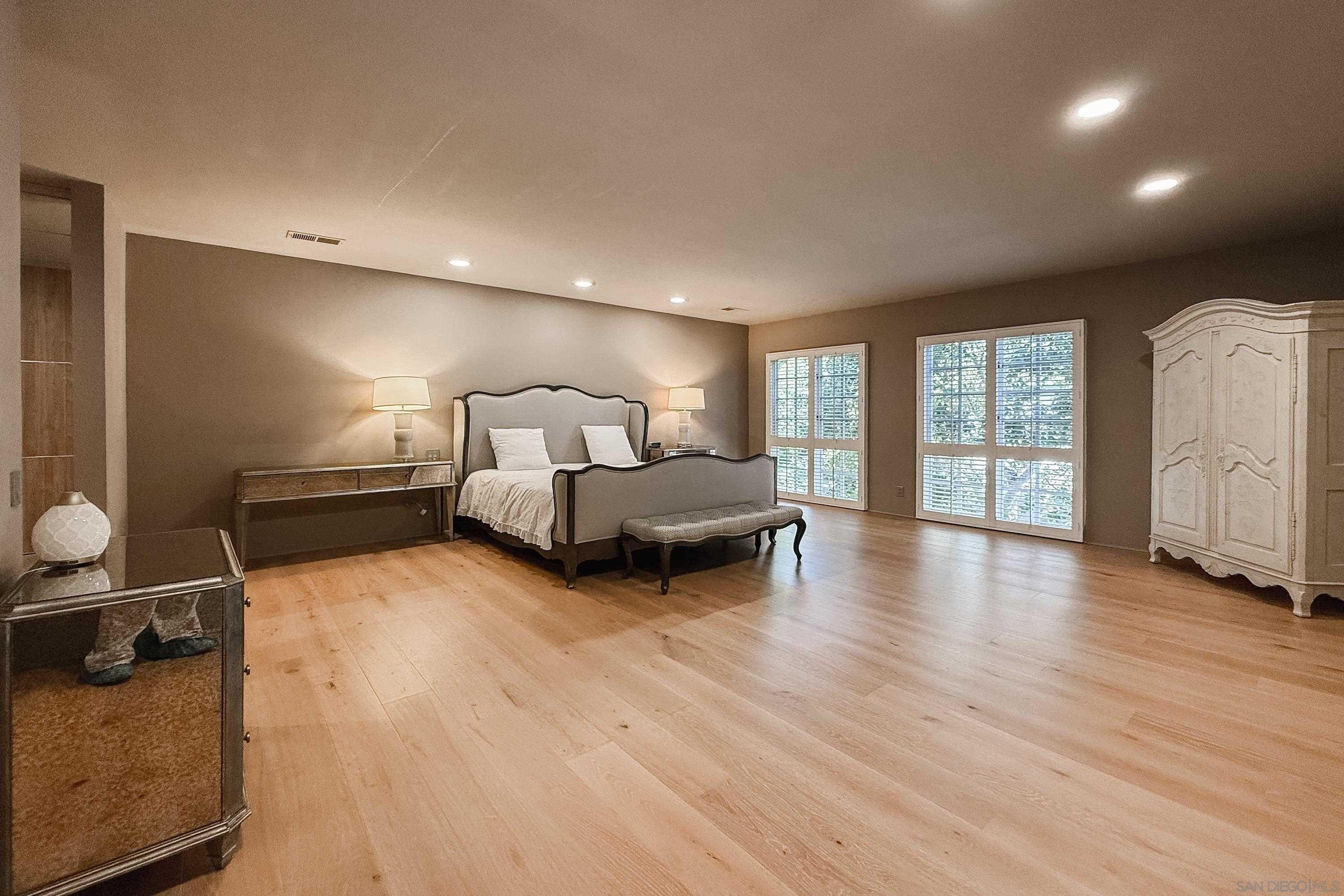 Detail Gallery Image 17 of 30 For 7404  via De Fortuna, Carlsbad,  CA 92009 - 3 Beds | 3 Baths