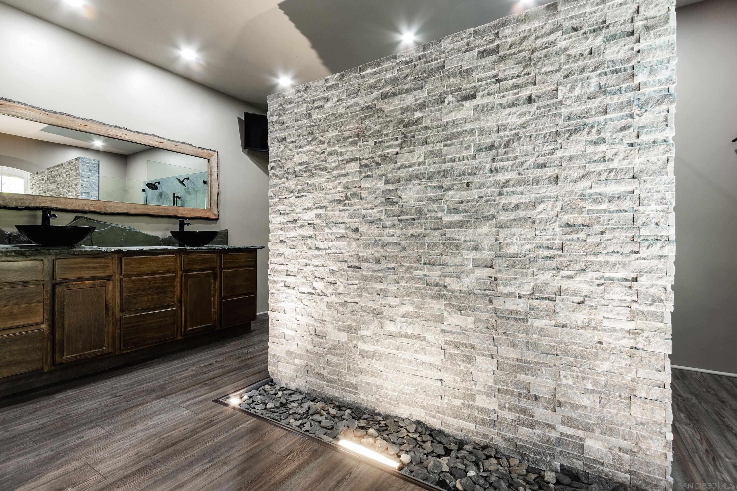 Detail Gallery Image 21 of 30 For 7404  via De Fortuna, Carlsbad,  CA 92009 - 3 Beds | 3 Baths