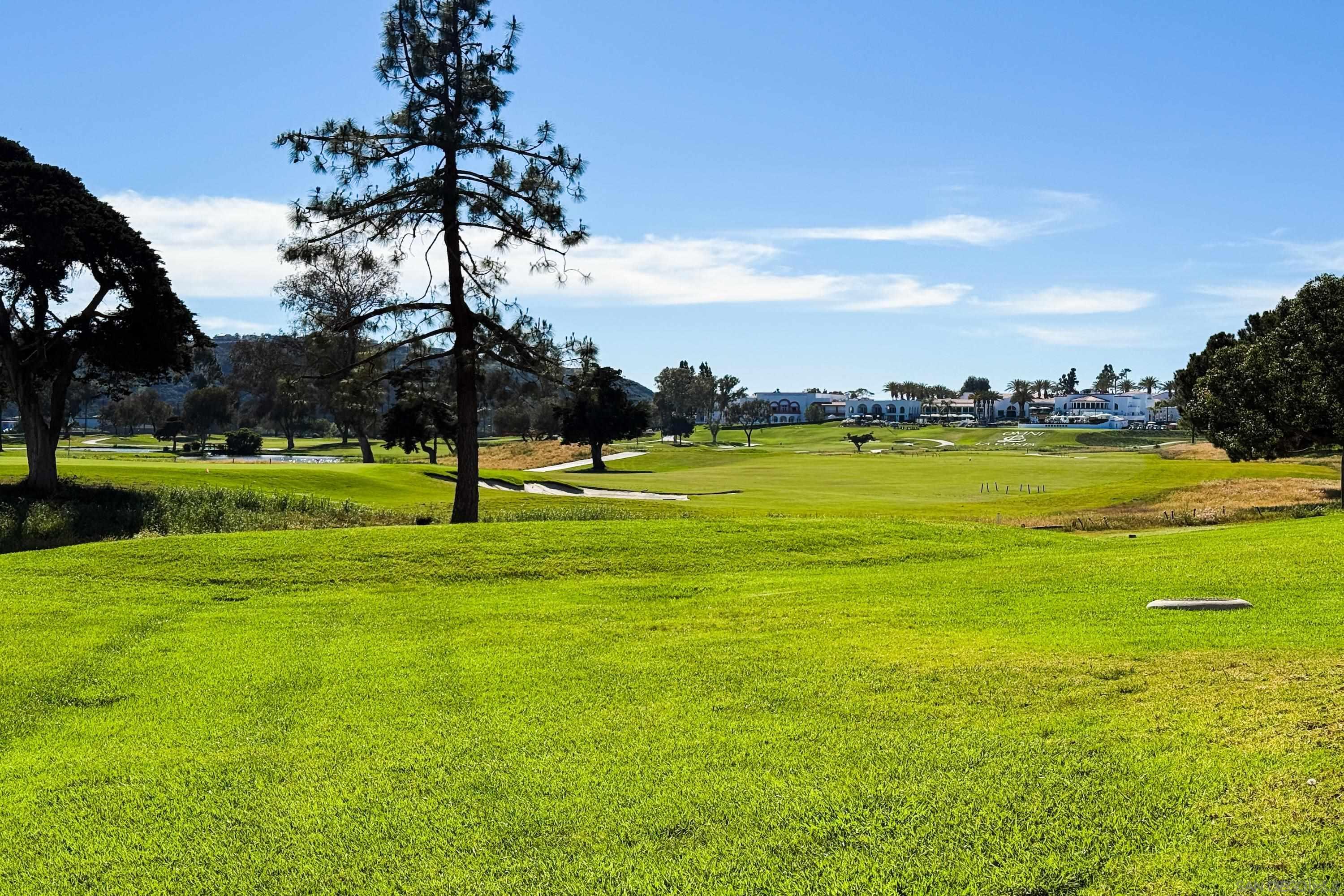 Detail Gallery Image 27 of 30 For 7404  via De Fortuna, Carlsbad,  CA 92009 - 3 Beds | 3 Baths