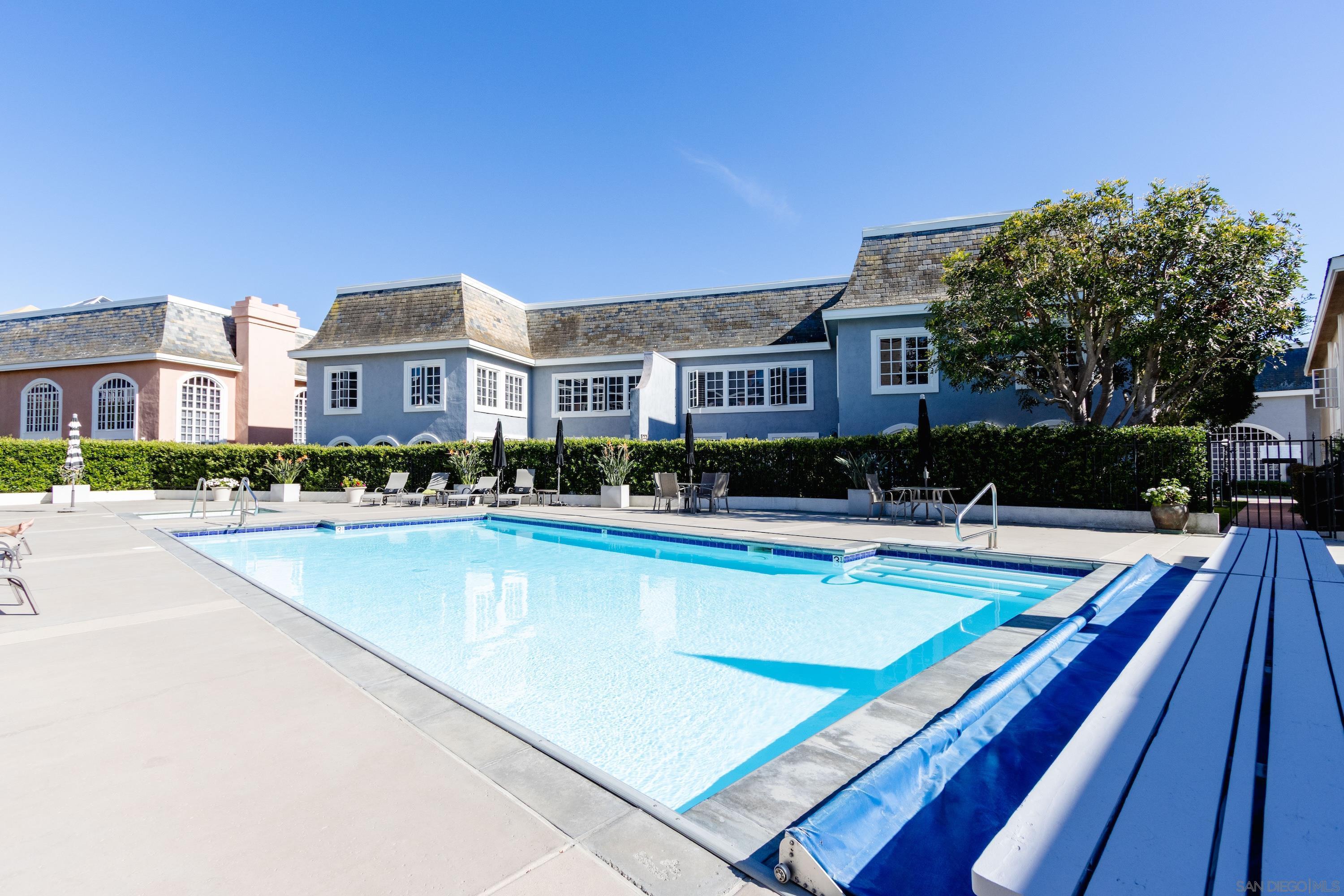 Detail Gallery Image 30 of 30 For 7404  via De Fortuna, Carlsbad,  CA 92009 - 3 Beds | 3 Baths