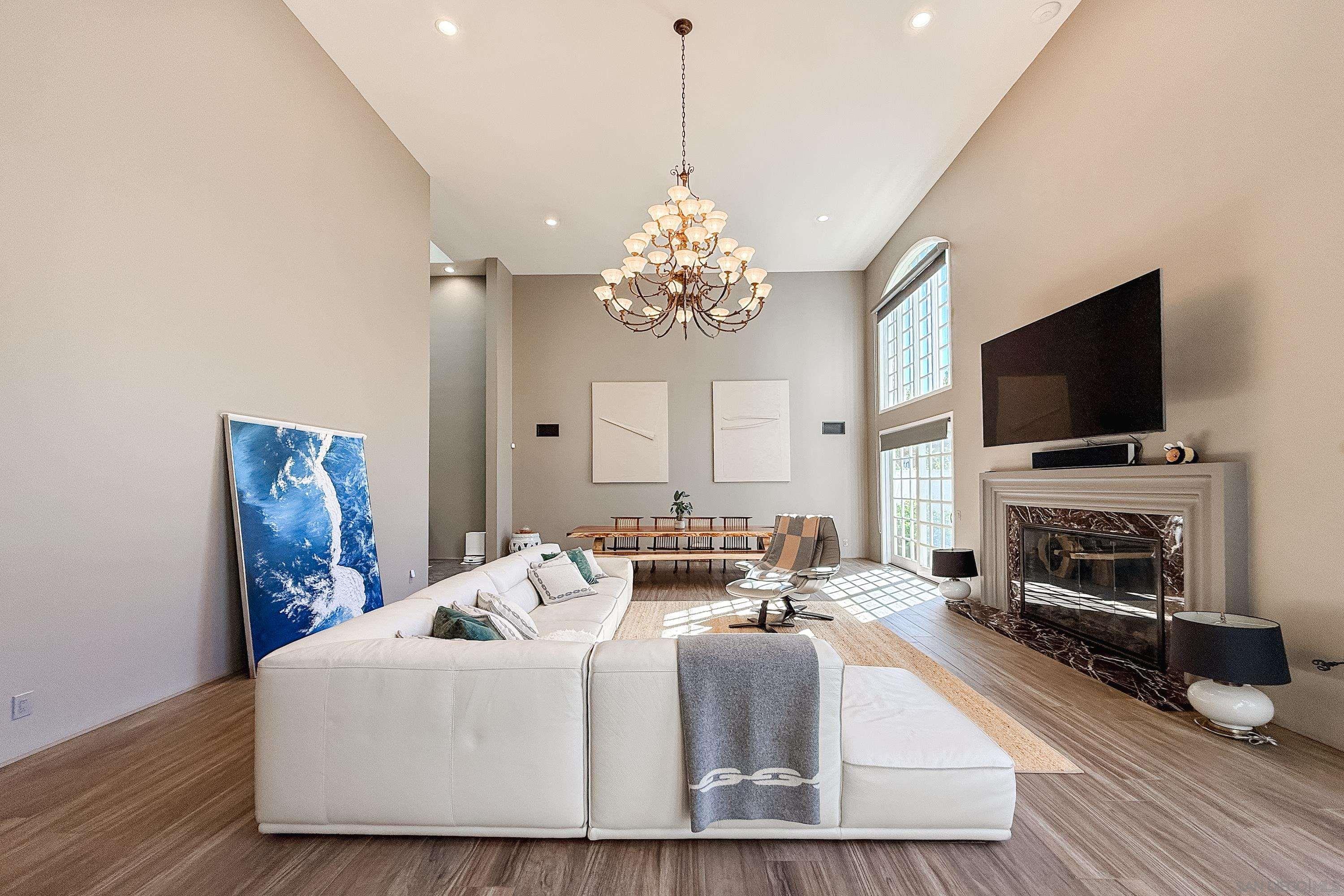 Detail Gallery Image 5 of 30 For 7404  via De Fortuna, Carlsbad,  CA 92009 - 3 Beds | 3 Baths