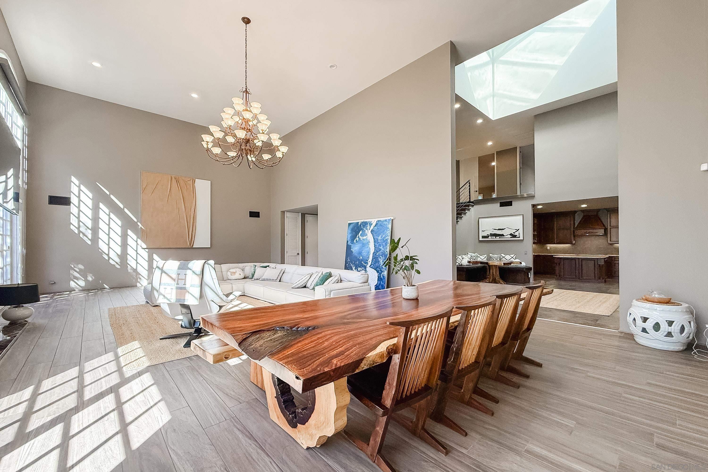 Detail Gallery Image 7 of 30 For 7404  via De Fortuna, Carlsbad,  CA 92009 - 3 Beds | 3 Baths