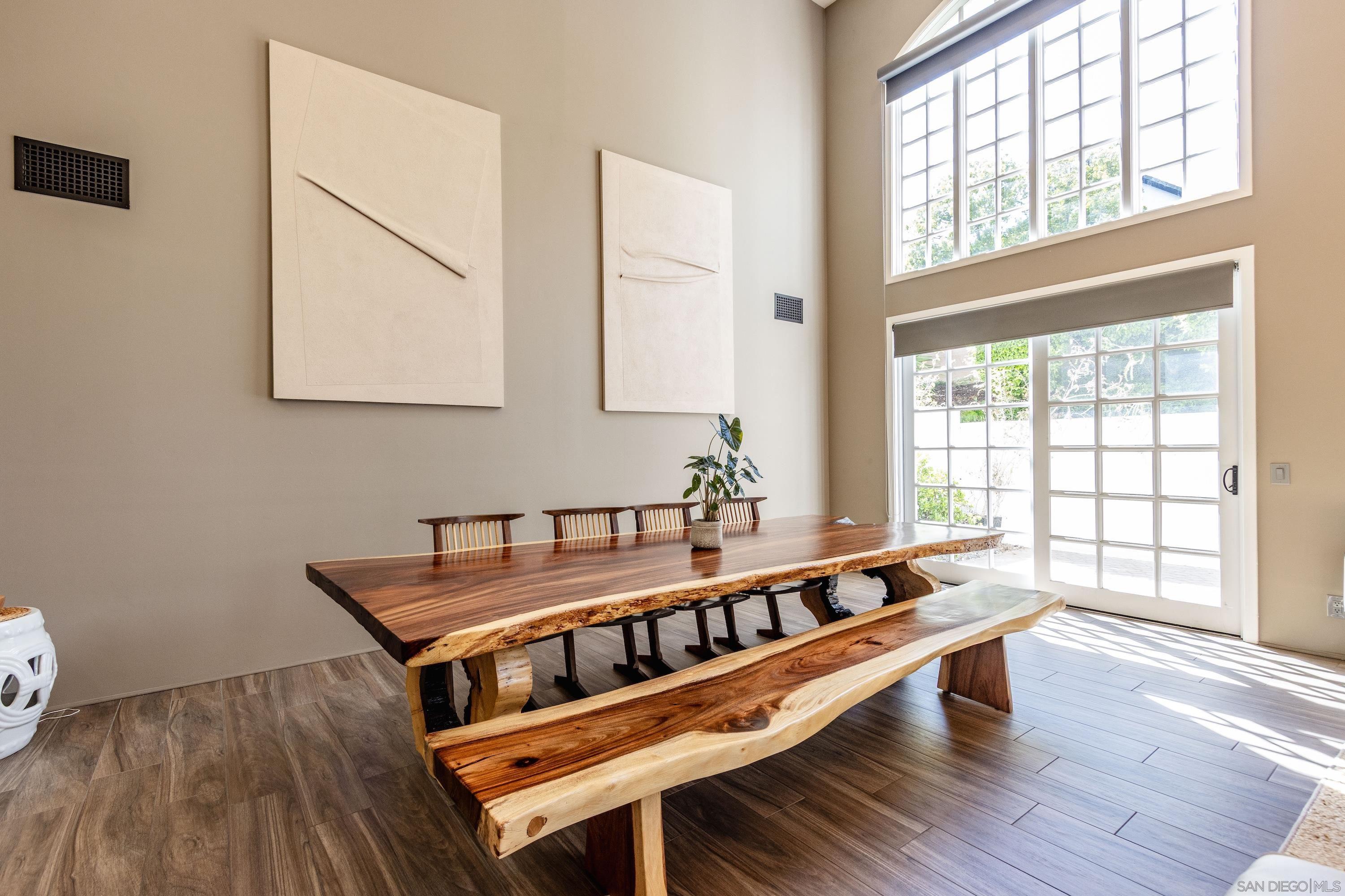 Detail Gallery Image 8 of 30 For 7404  via De Fortuna, Carlsbad,  CA 92009 - 3 Beds | 3 Baths