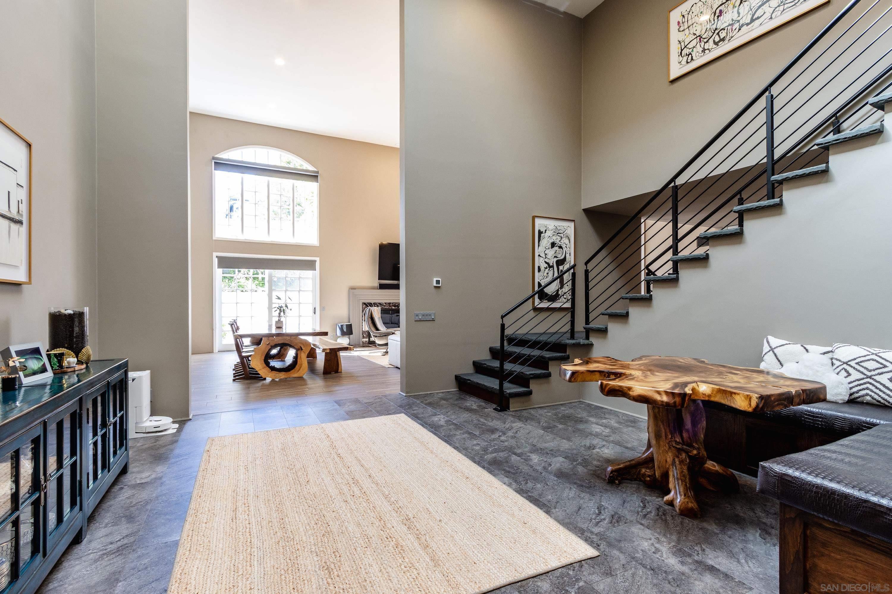 Detail Gallery Image 9 of 30 For 7404  via De Fortuna, Carlsbad,  CA 92009 - 3 Beds | 3 Baths