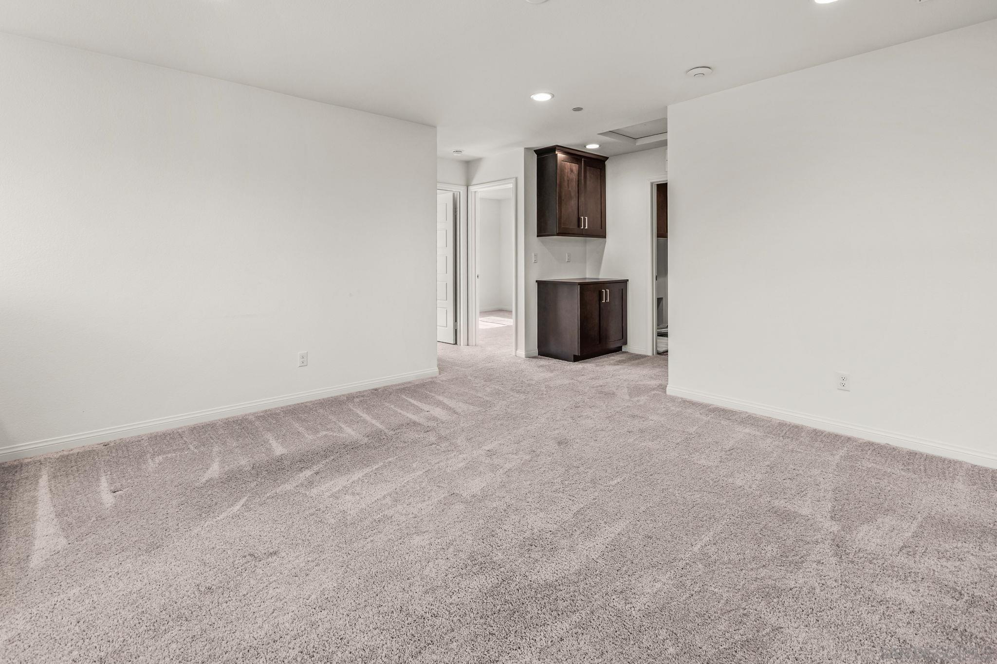 Detail Gallery Image 15 of 35 For 505  Pinedale, Vista,  CA 92081 - 3 Beds | 2/1 Baths