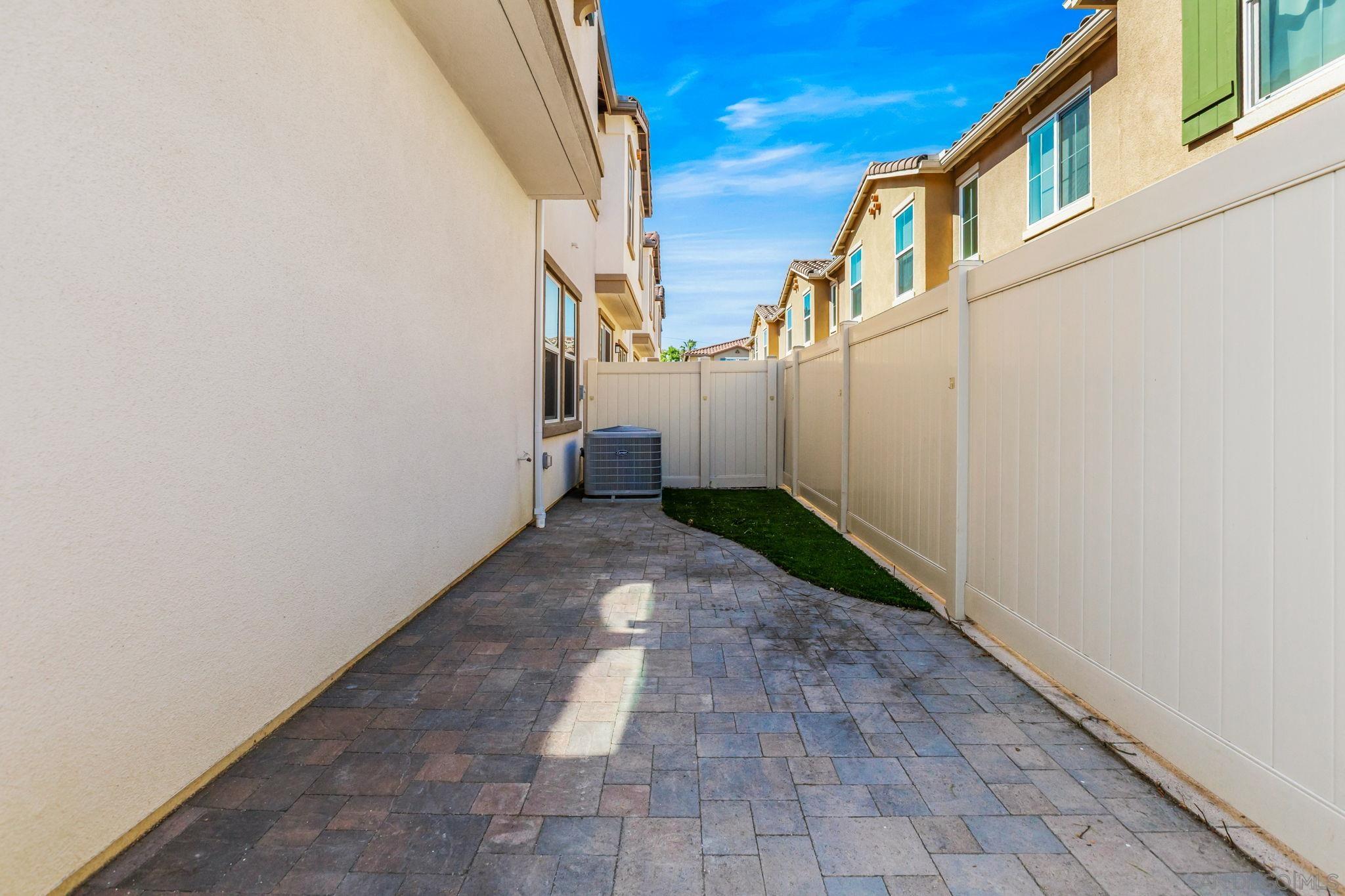 Detail Gallery Image 28 of 35 For 505  Pinedale, Vista,  CA 92081 - 3 Beds | 2/1 Baths