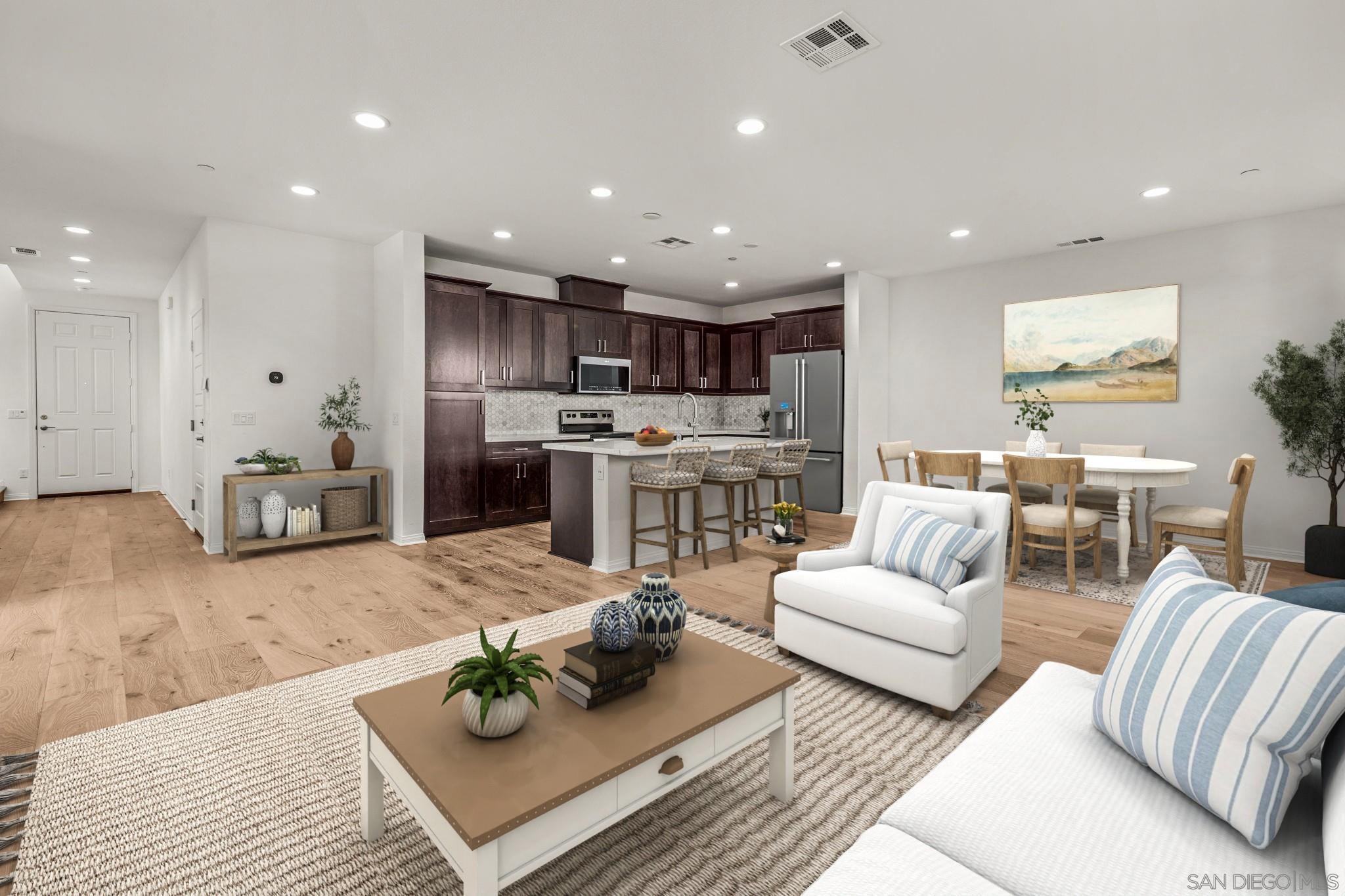 Detail Gallery Image 4 of 35 For 505  Pinedale, Vista,  CA 92081 - 3 Beds | 2/1 Baths