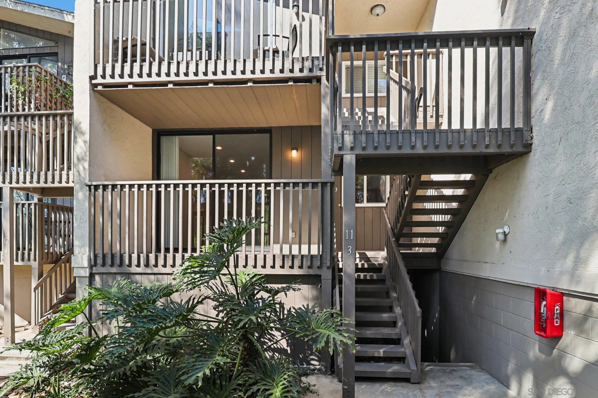 Front Image Thumbnail for SD260008438