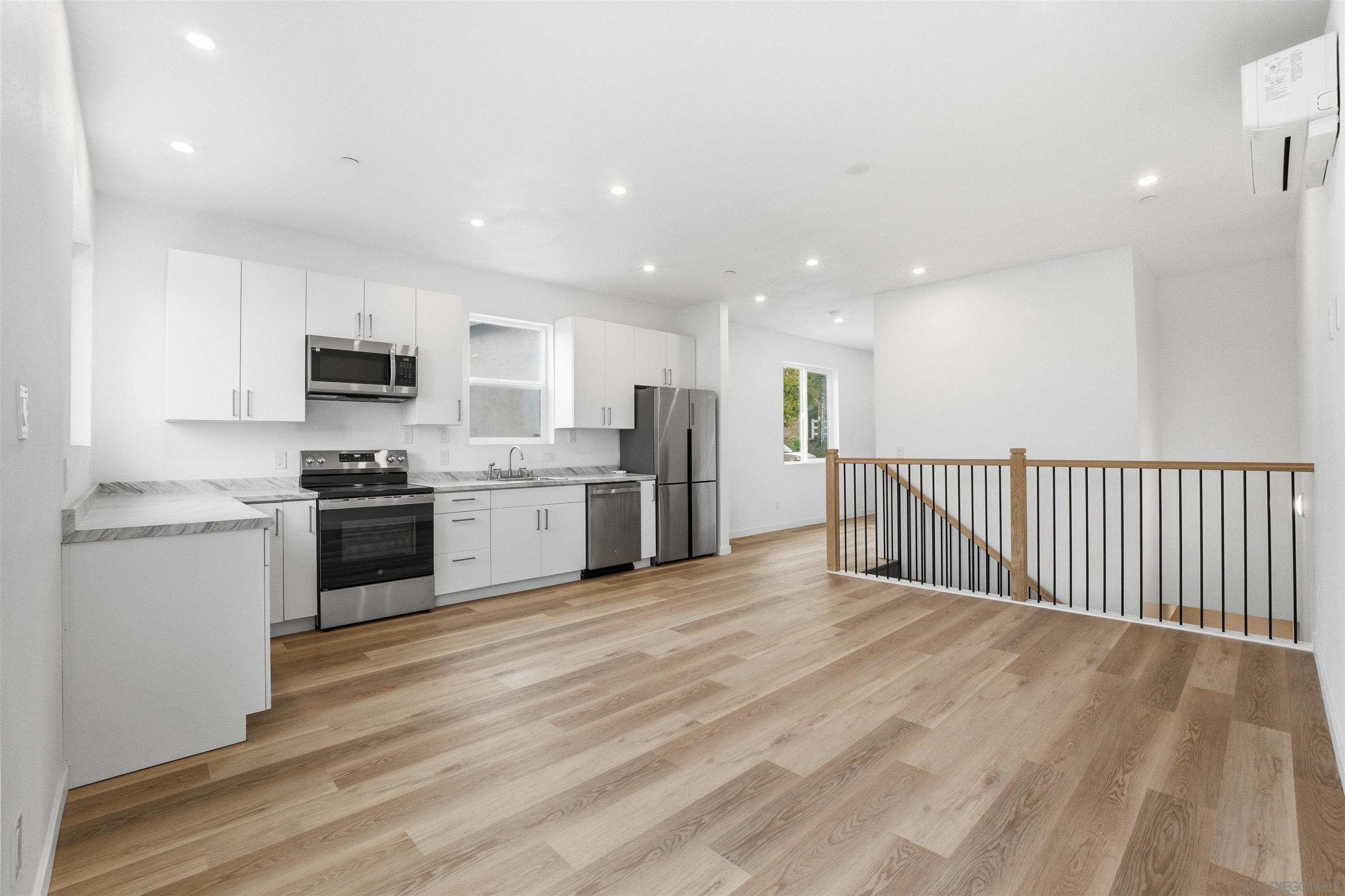 Detail Gallery Image 11 of 70 For 490  Lado De Loma Dr #1-4, Vista,  CA 92083 - – Beds | – Baths