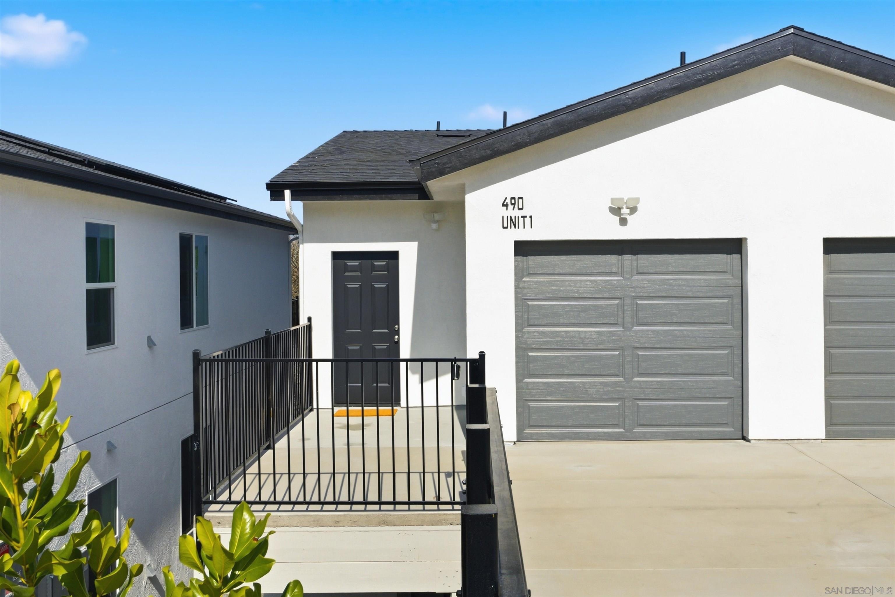 Detail Gallery Image 4 of 70 For 490  Lado De Loma Dr #1-4, Vista,  CA 92083 - – Beds | – Baths