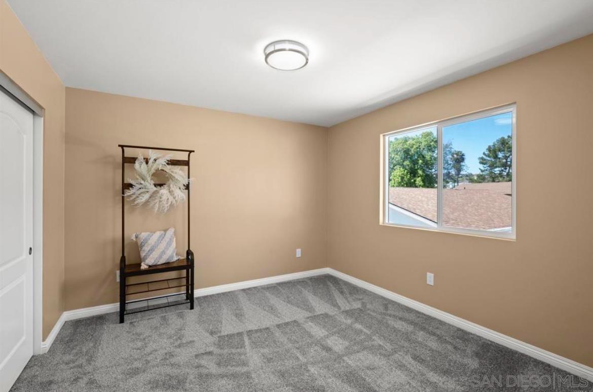 Detail Gallery Image 12 of 20 For 911  Concepcion Ave, Spring Valley,  CA 91977 - 3 Beds | 2/1 Baths