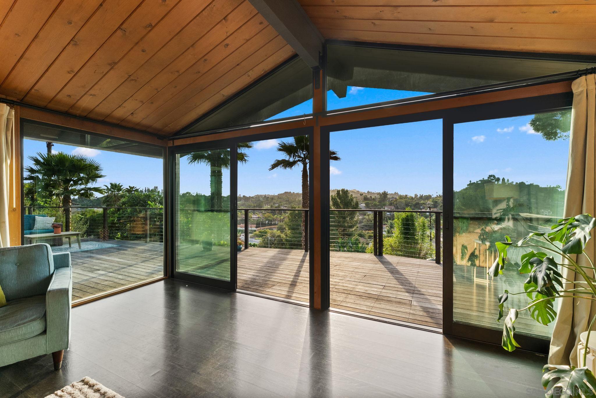 Front Image Thumbnail for SD260008491