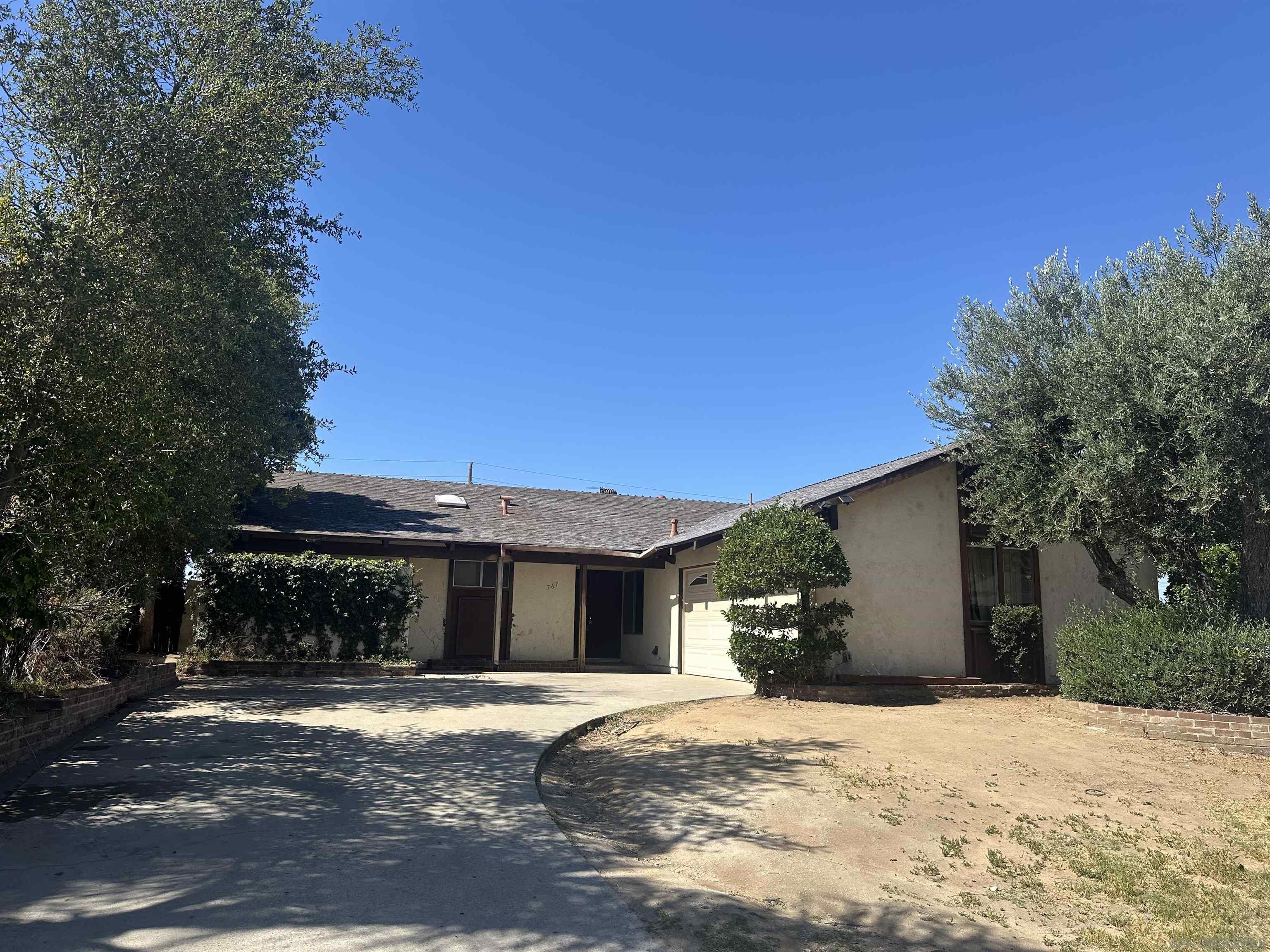 Front Image Thumbnail for SD260008614