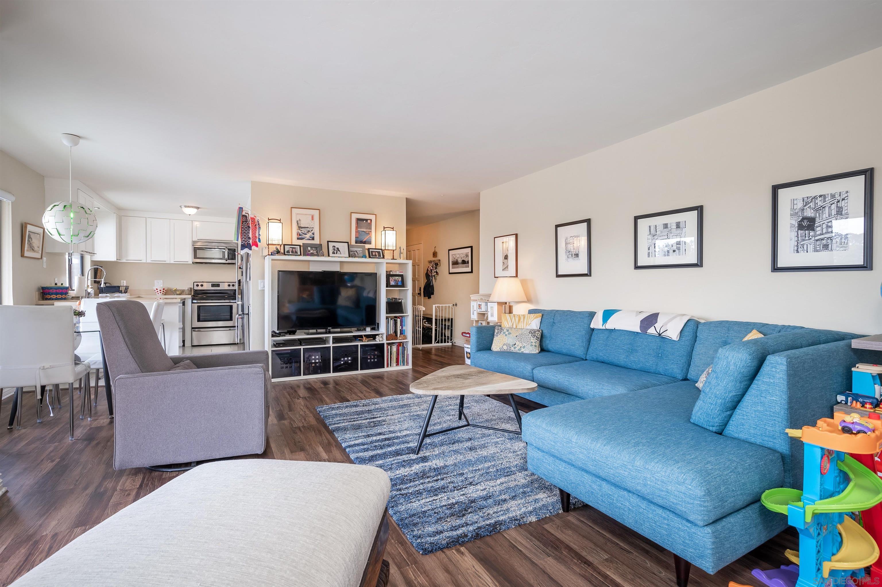 Detail Gallery Image 6 of 23 For 4266  6th, San Diego,  CA 92103 - 2 Beds | 2 Baths