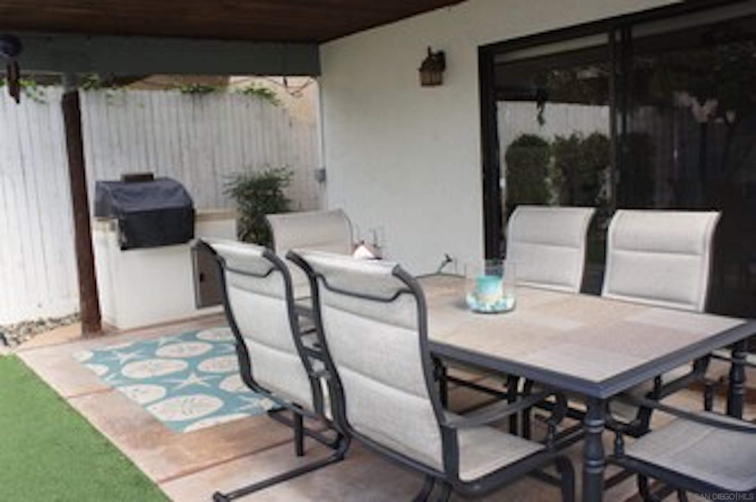 Detail Gallery Image 13 of 14 For 358  H, Coronado,  CA 92118 - 3 Beds | 2/1 Baths