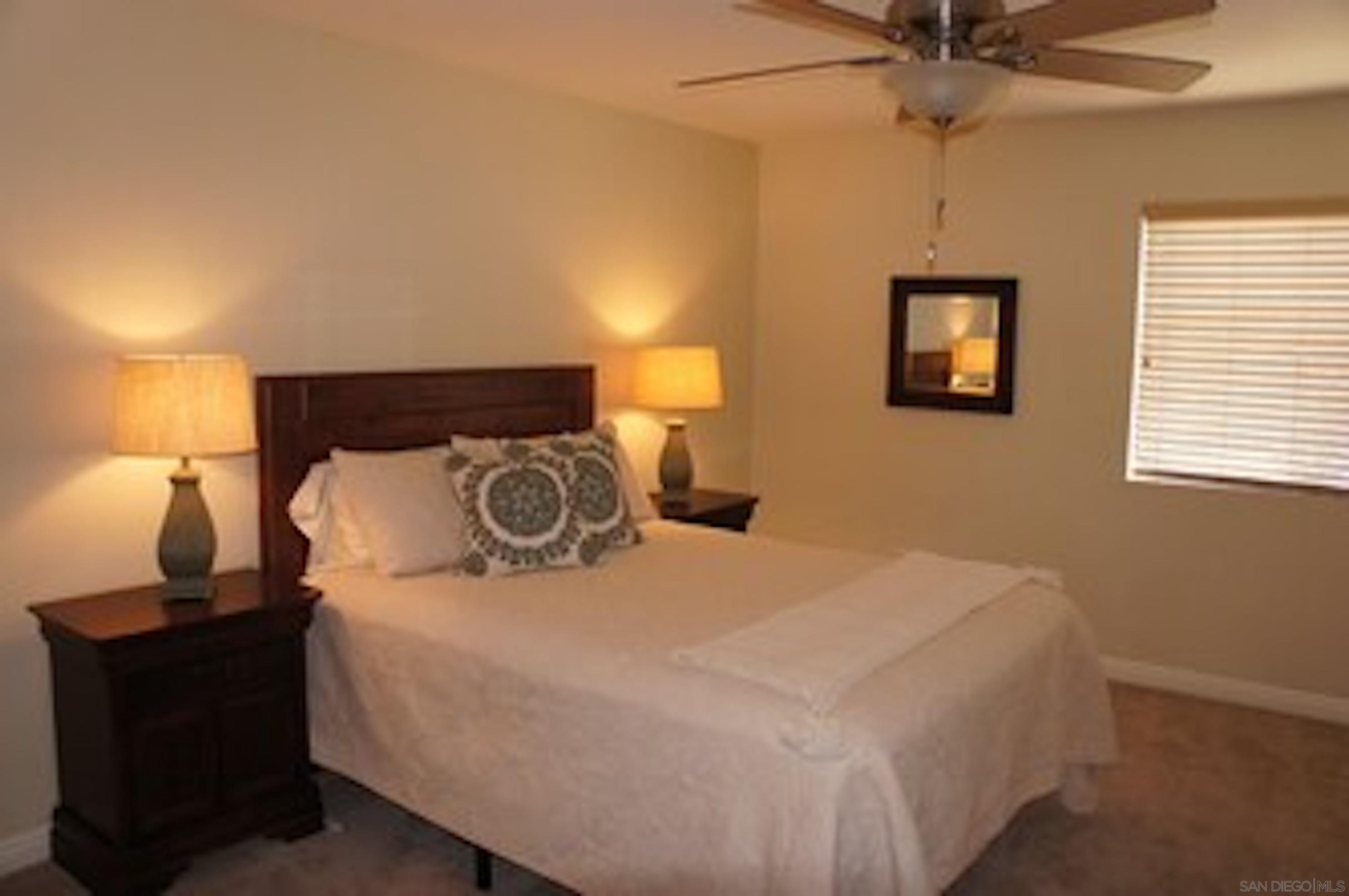 Detail Gallery Image 9 of 14 For 358  H, Coronado,  CA 92118 - 3 Beds | 2/1 Baths