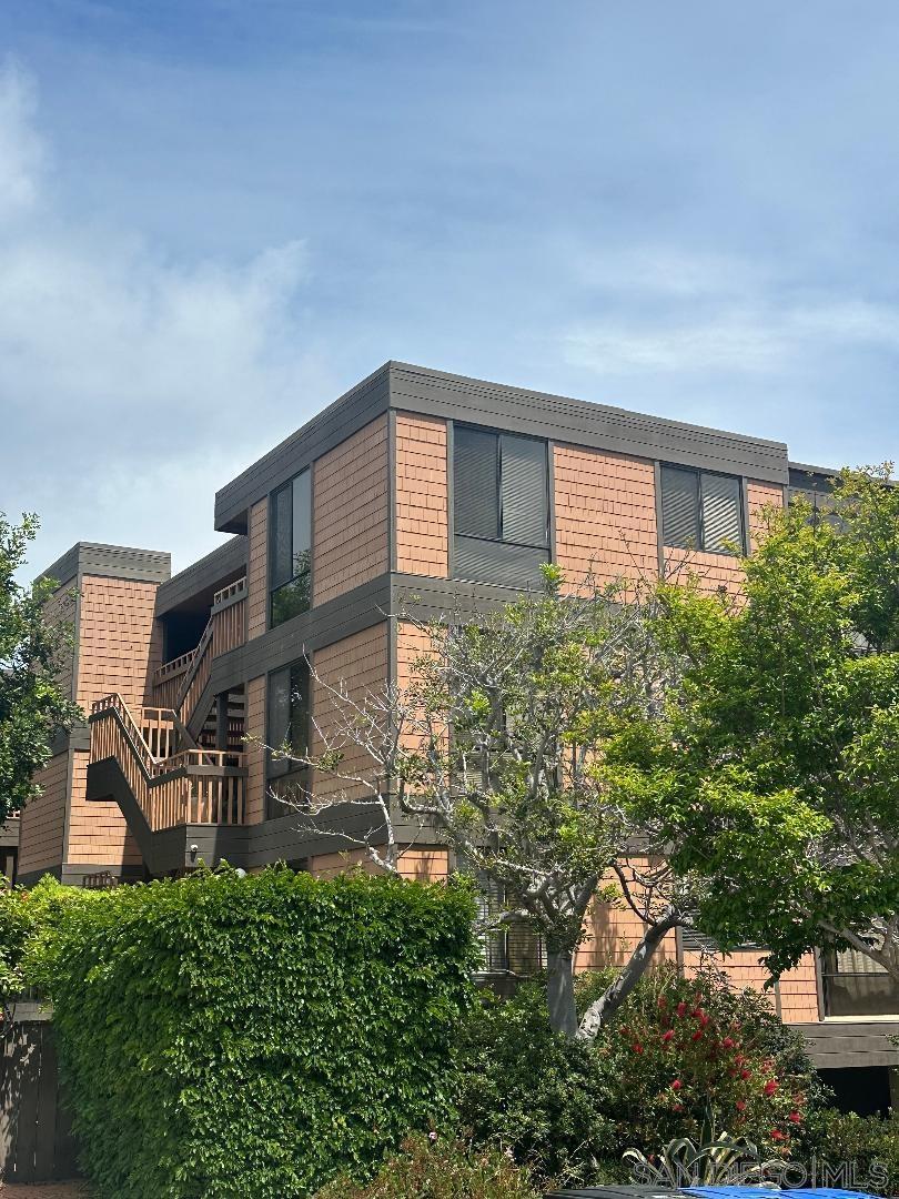 Front Image Thumbnail for SD260008694