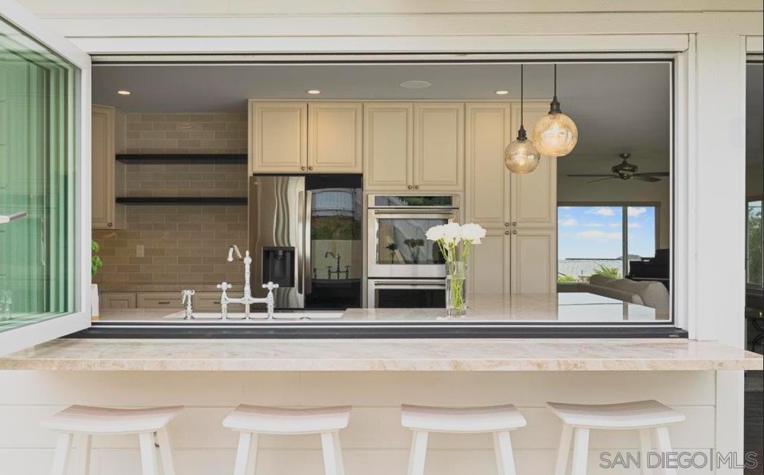 Detail Gallery Image 6 of 11 For 232  S Granados Ave, Solana Beach,  CA 92075 - 4 Beds | 2 Baths