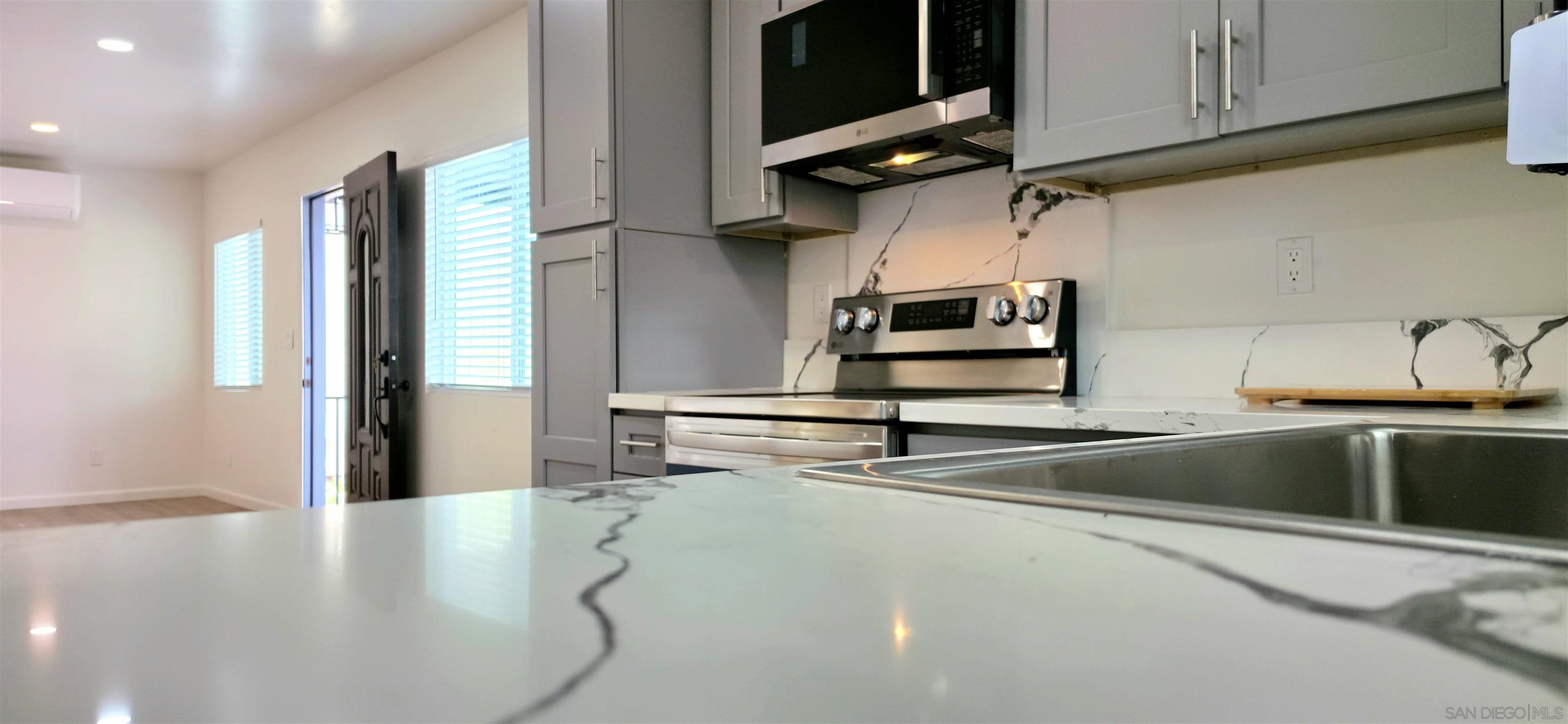 Detail Gallery Image 8 of 34 For 8836  Valencia St, Spring Valley,  CA 91977 - 2 Beds | 1 Baths