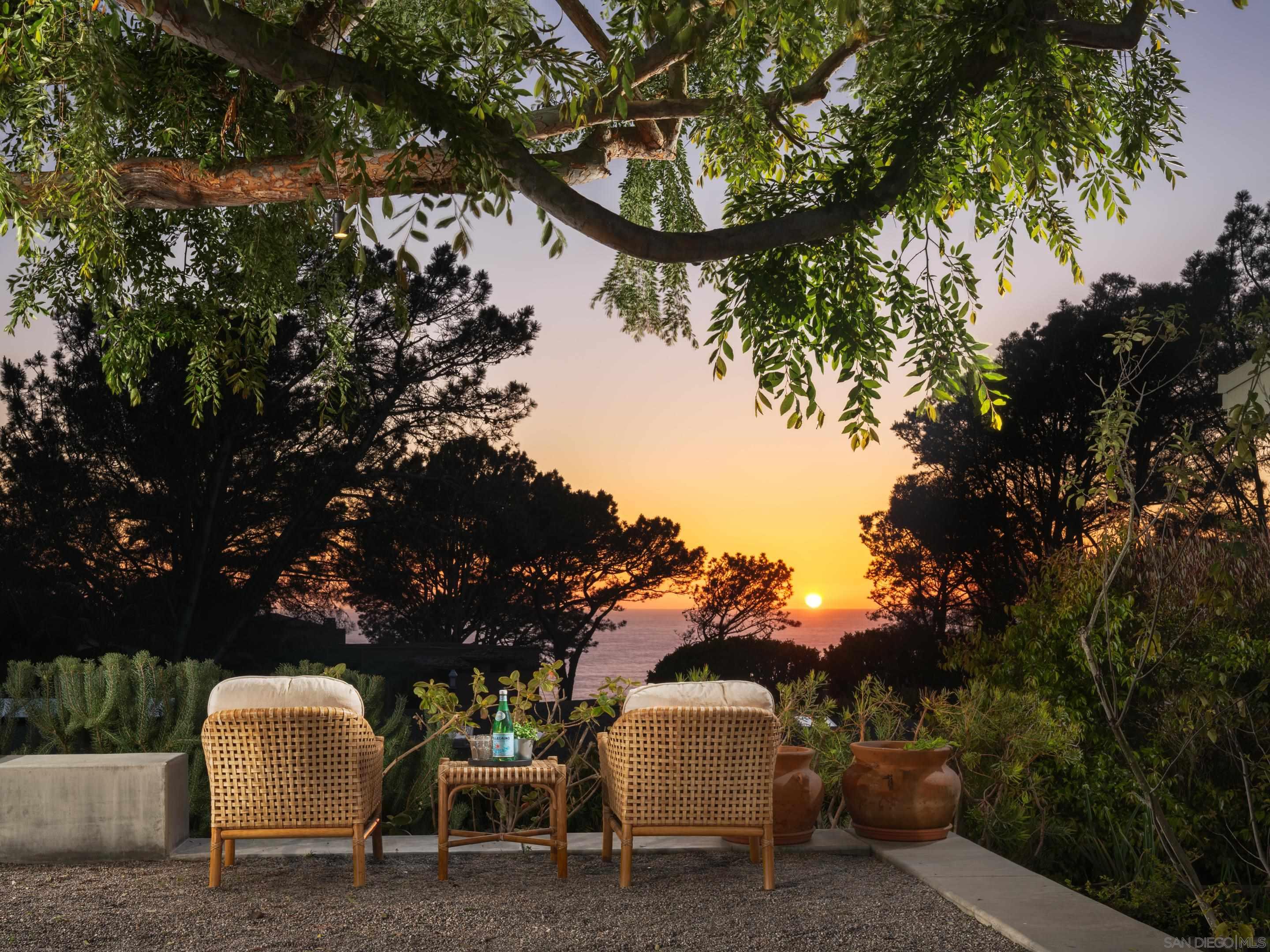 Front Image Thumbnail for SD260008707