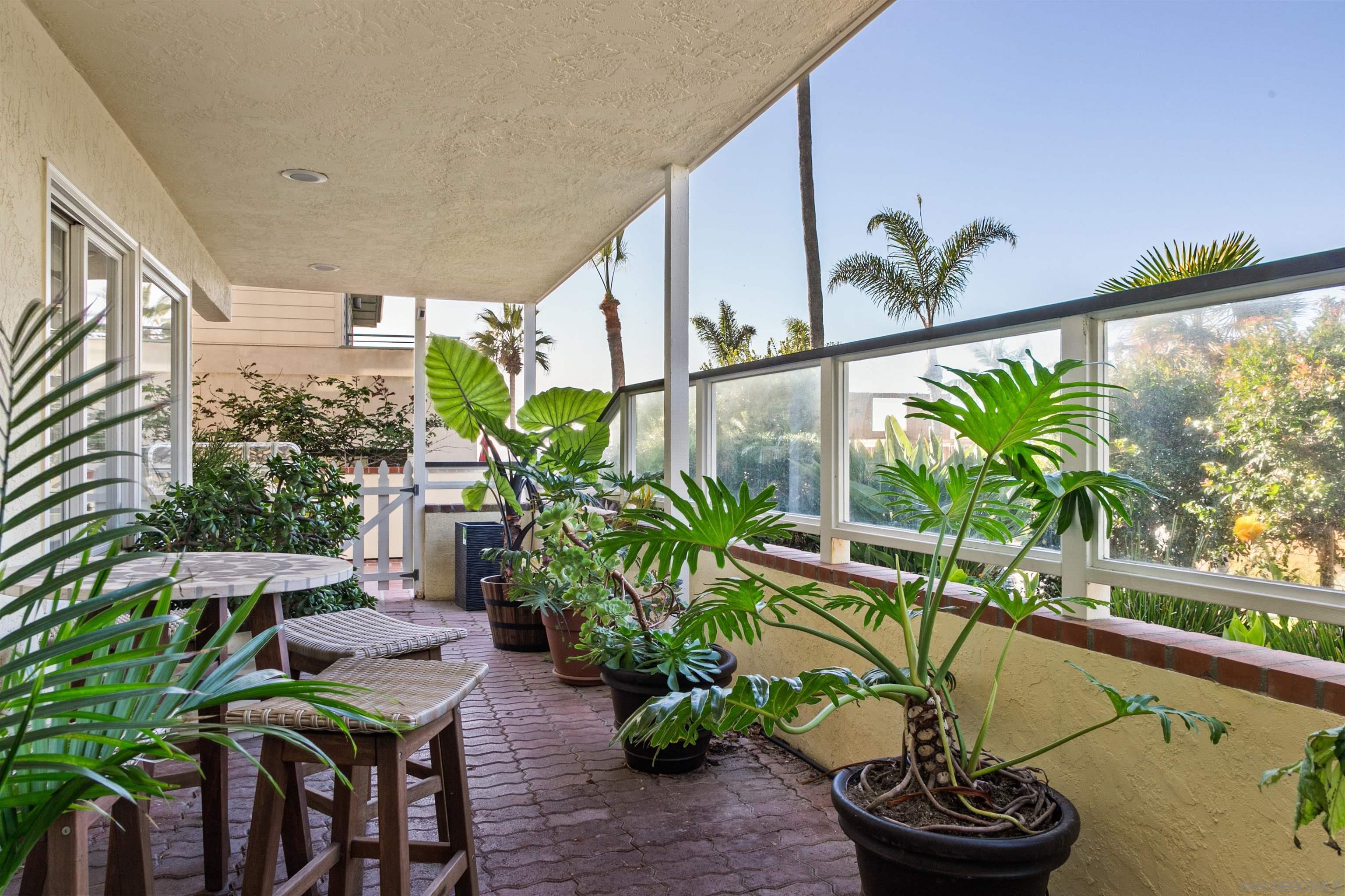 Detail Gallery Image 28 of 34 For 253  Gravilla Street, La Jolla,  CA 92037 - 3 Beds | 2/1 Baths