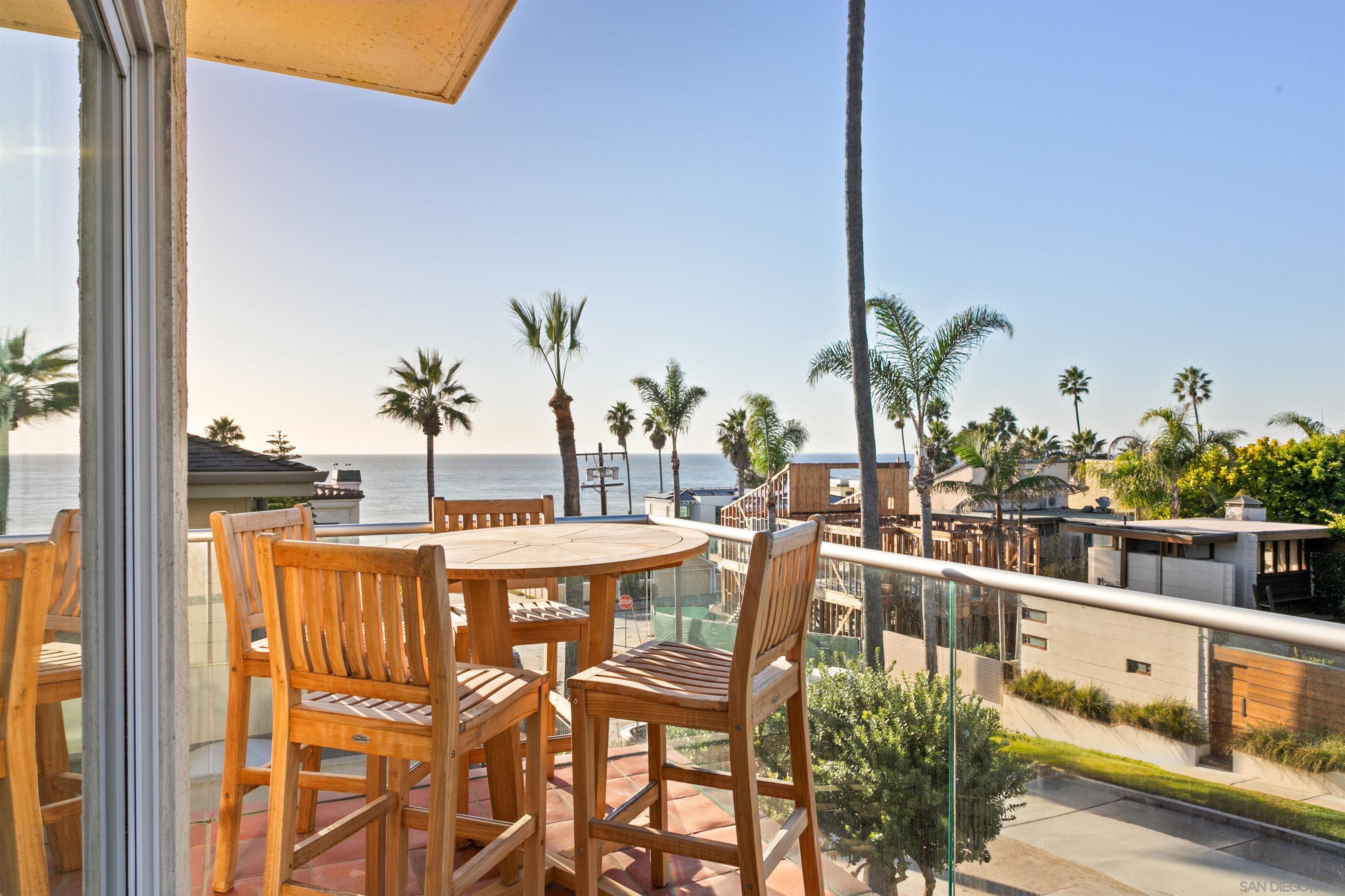 Detail Gallery Image 30 of 34 For 253  Gravilla Street, La Jolla,  CA 92037 - 3 Beds | 2/1 Baths