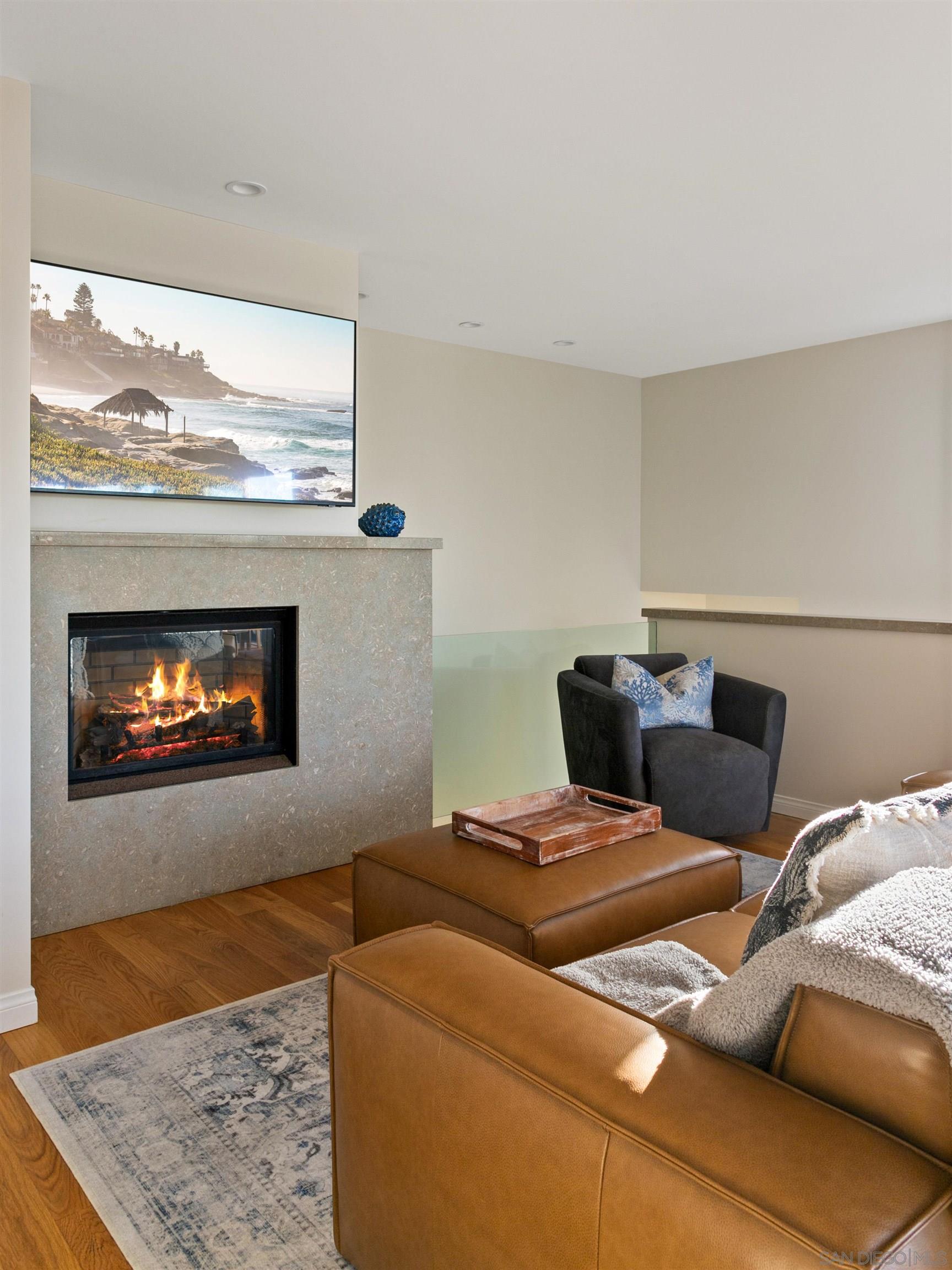Detail Gallery Image 10 of 34 For 253  Gravilla Street, La Jolla,  CA 92037 - 3 Beds | 2/1 Baths