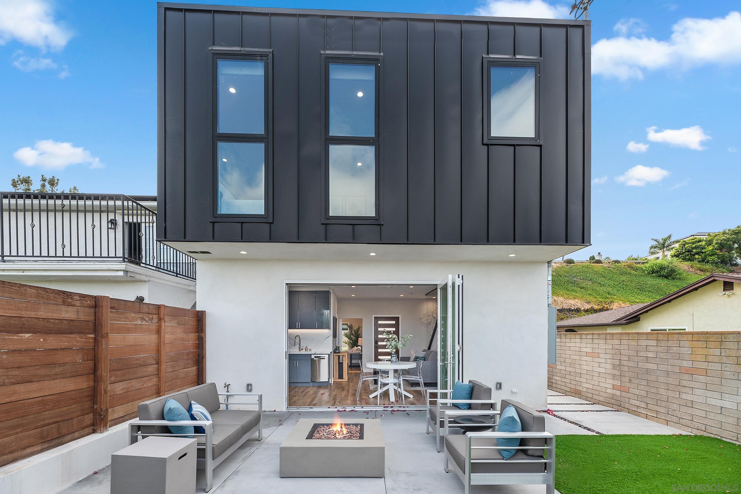 Detail Gallery Image 18 of 50 For 5830  Desert View Dr, La Jolla,  CA 92037 - 3 Beds | 2 Baths