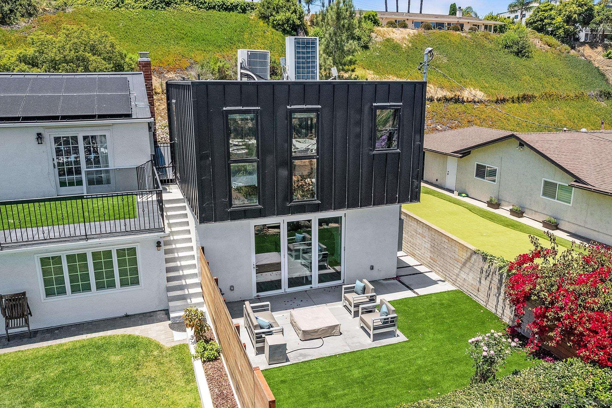 Detail Gallery Image 20 of 50 For 5830  Desert View Dr, La Jolla,  CA 92037 - 3 Beds | 2 Baths