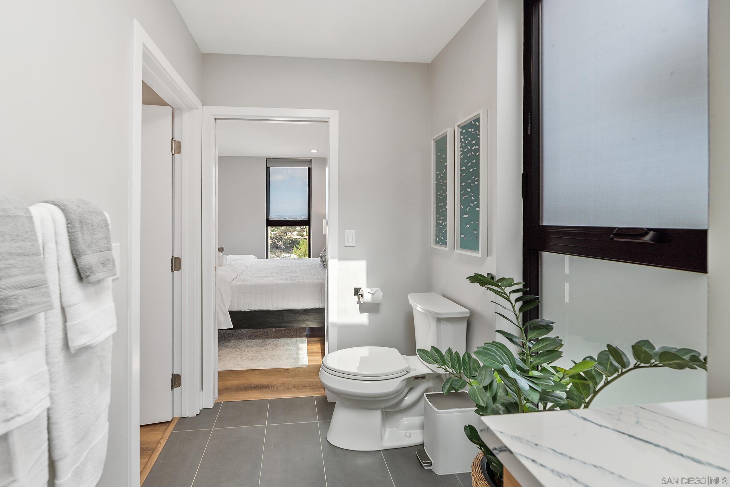 Detail Gallery Image 29 of 50 For 5830  Desert View Dr, La Jolla,  CA 92037 - 3 Beds | 2 Baths