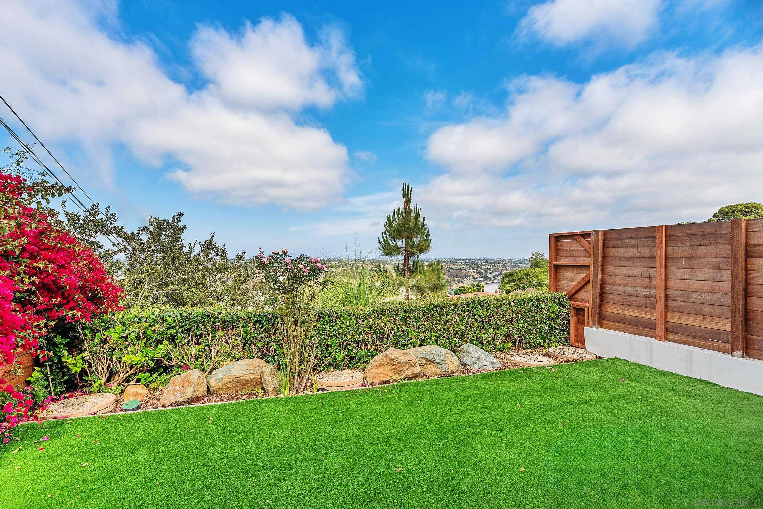 Detail Gallery Image 34 of 50 For 5830  Desert View Dr, La Jolla,  CA 92037 - 3 Beds | 2 Baths