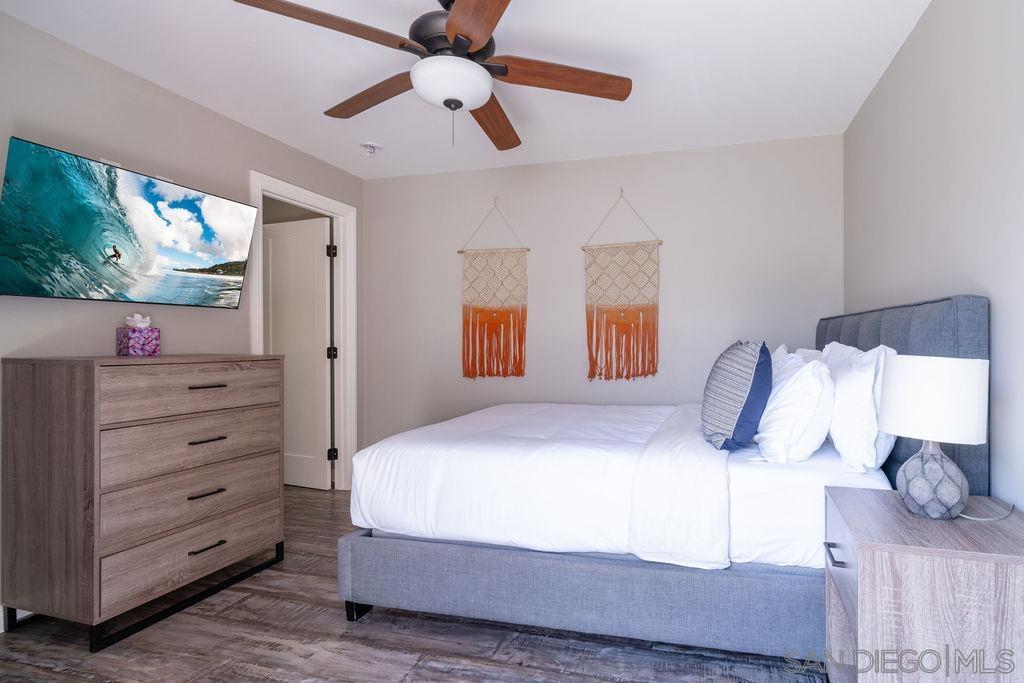 Front Image Thumbnail for SD260008716