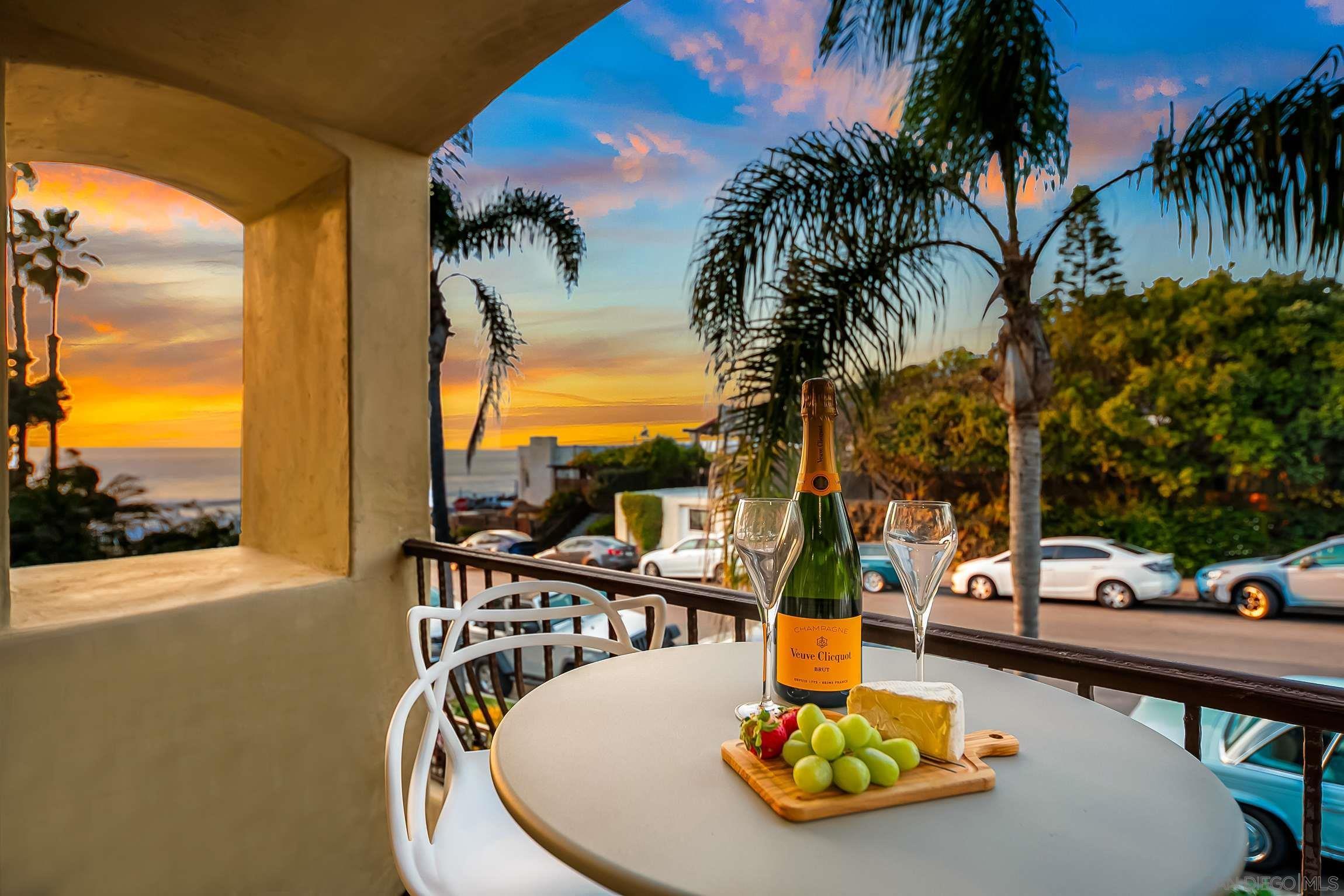 Detail Gallery Image 15 of 52 For 229  Bonair St, La Jolla,  CA 92037 - 2 Beds | 2 Baths